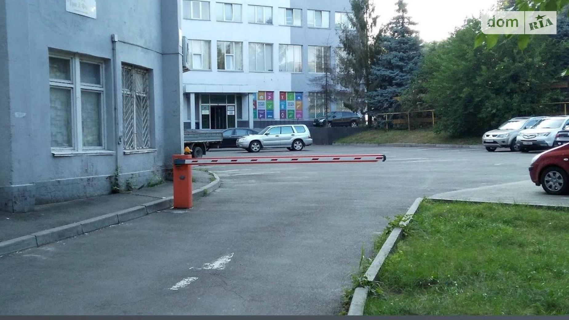 Продается офис 206 кв. м в бизнес-центре, цена: 260000 $ - фото 3
