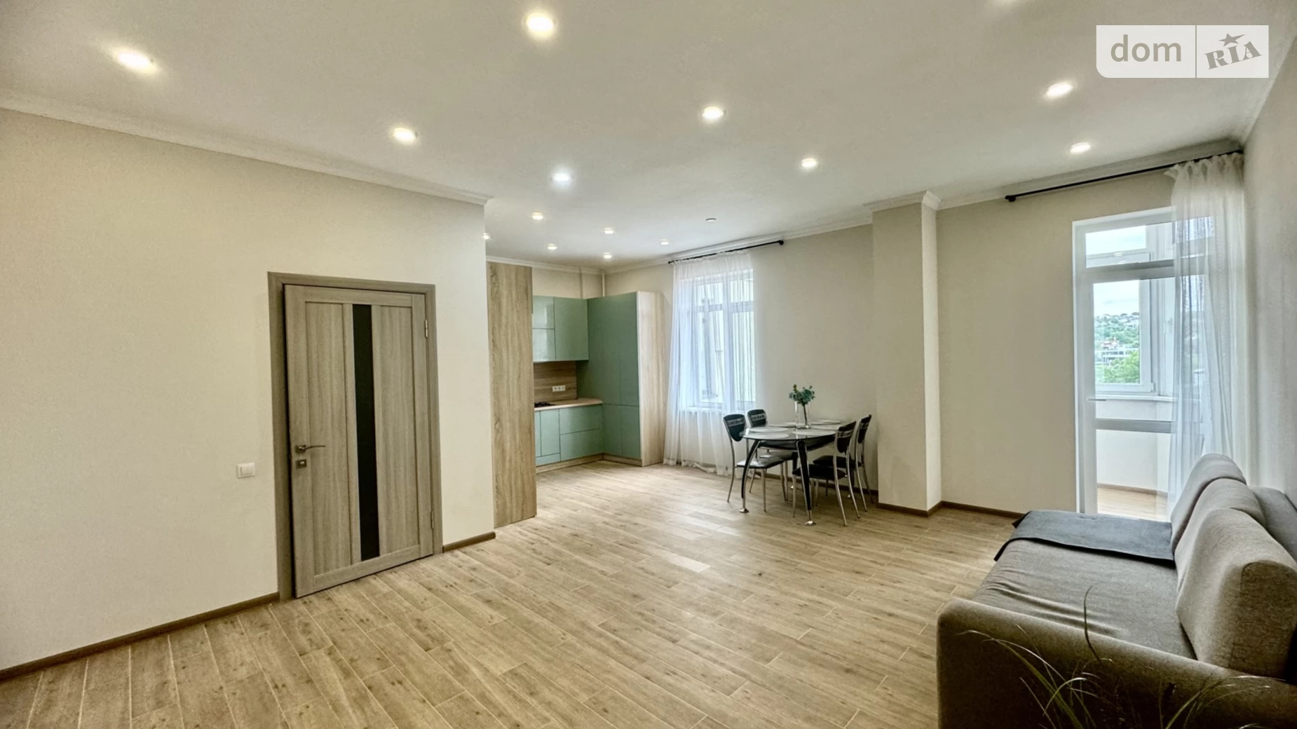 Продается 2-комнатная квартира 64 кв. м в Виннице, ул. Монастырская, 1А - фото 2