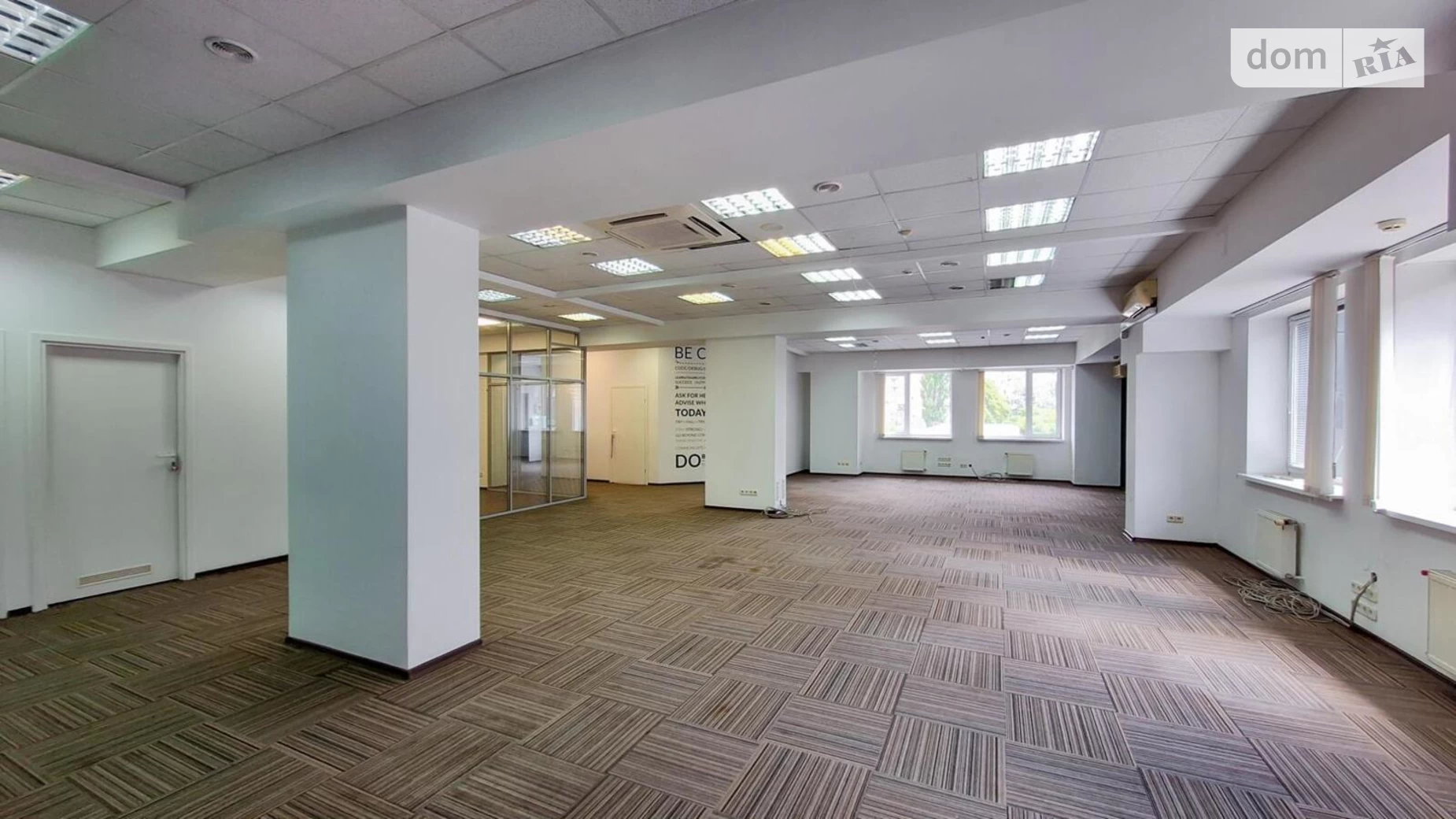 Сдается в аренду офис 350 кв. м в бизнес-центре, цена: 6100 $ - фото 2