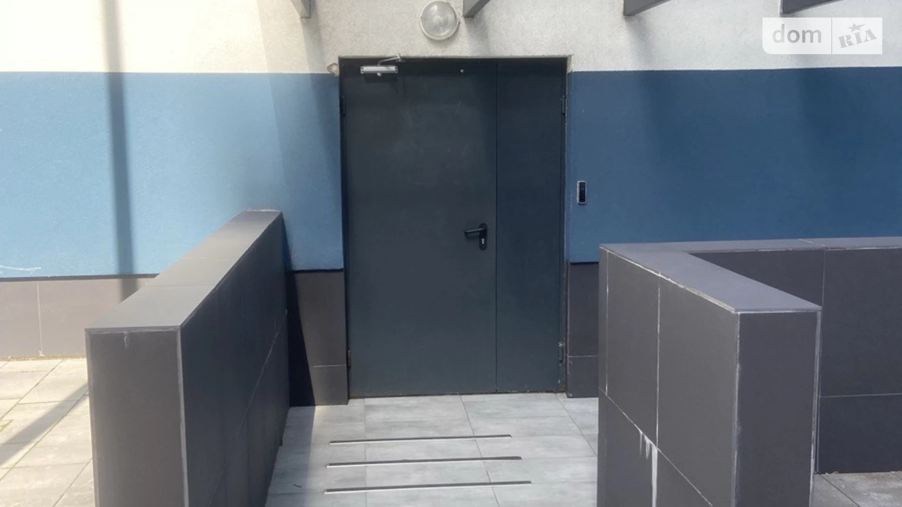 Продается подземный паркинг под легковое авто на 15 кв. м, цена: 15500 $ - фото 2