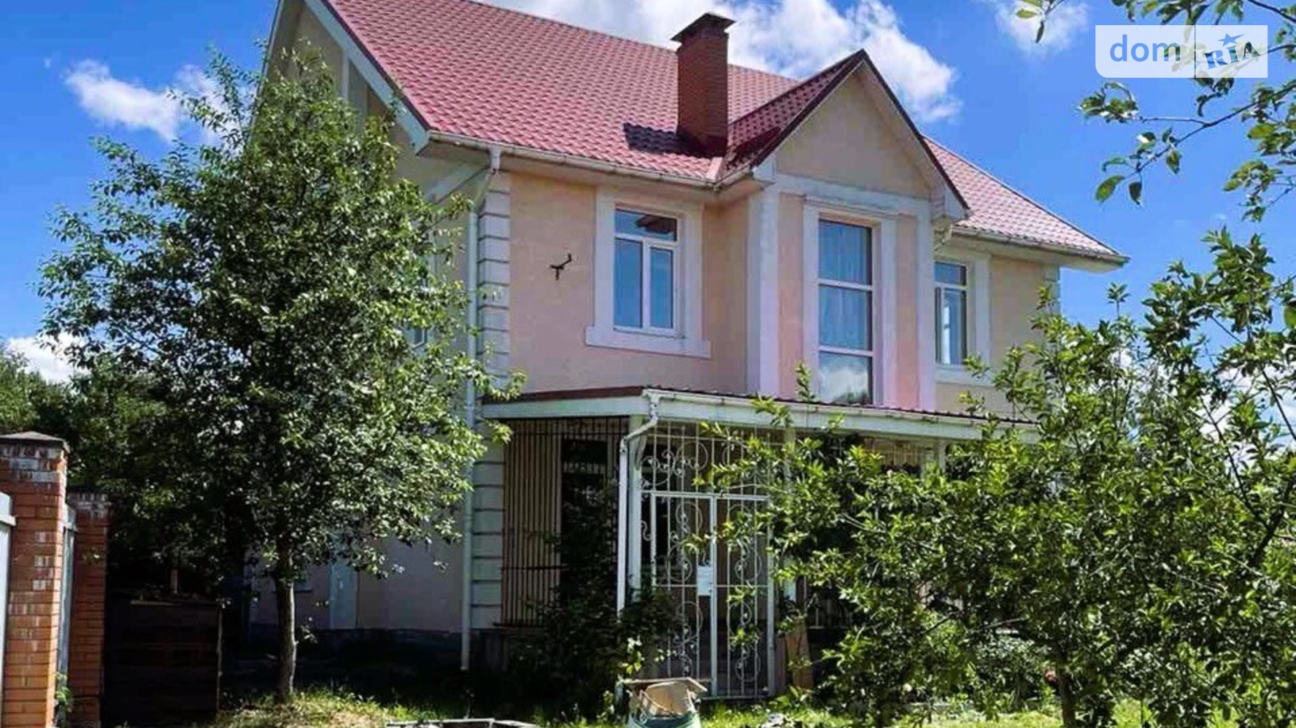 Продается дом на 3 этажа 245 кв. м с бассейном, цена: 120000 $ - фото 2