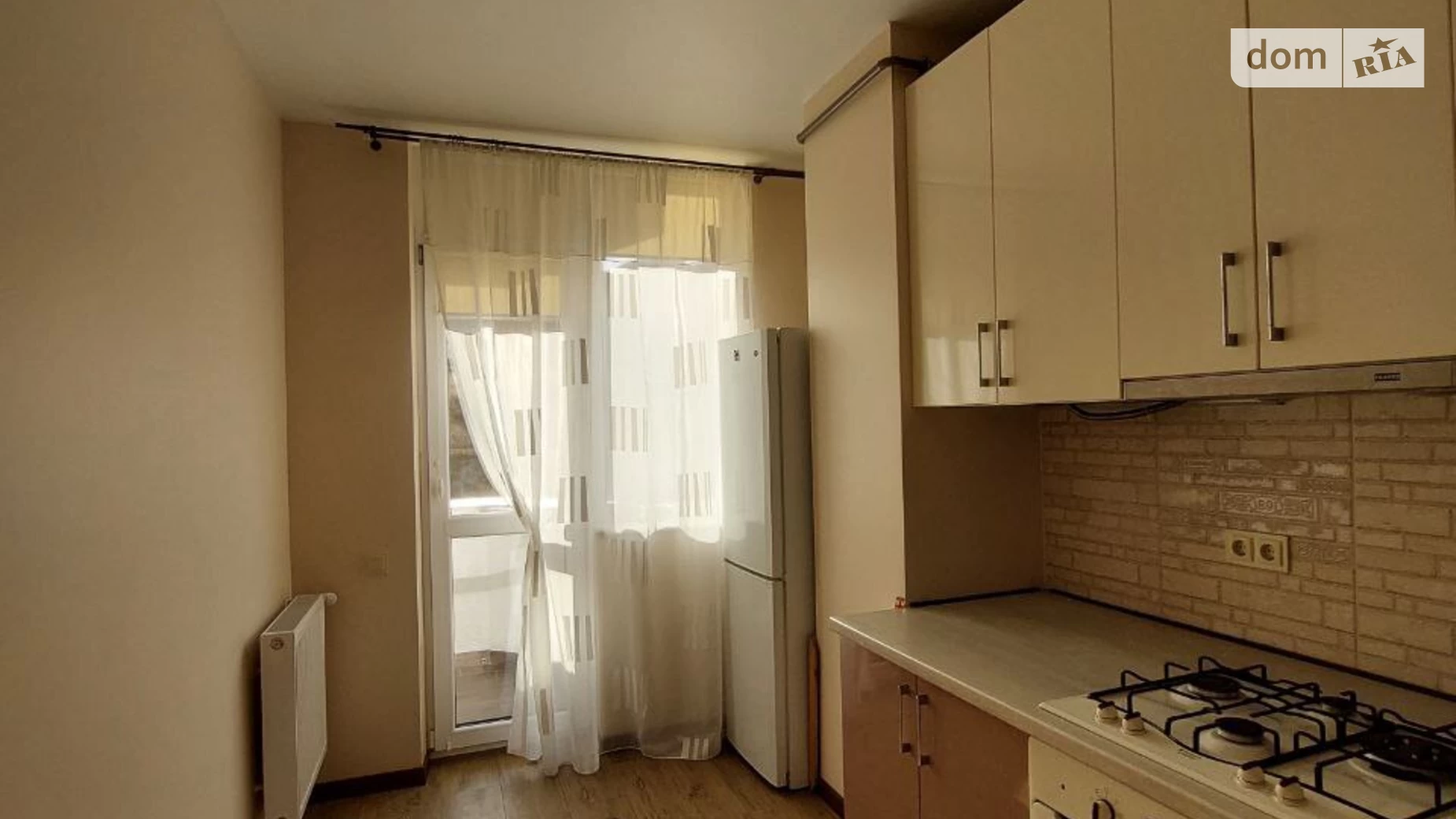 Продается 2-комнатная квартира 64 кв. м в Львове, ул. Хмельницкого Богдана, 76 - фото 2