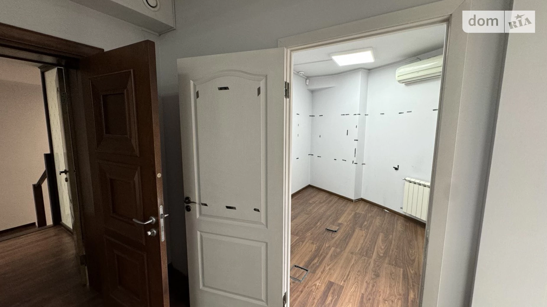Сдается в аренду офис 450 кв. м в бизнес-центре, цена: 3000 $ - фото 3