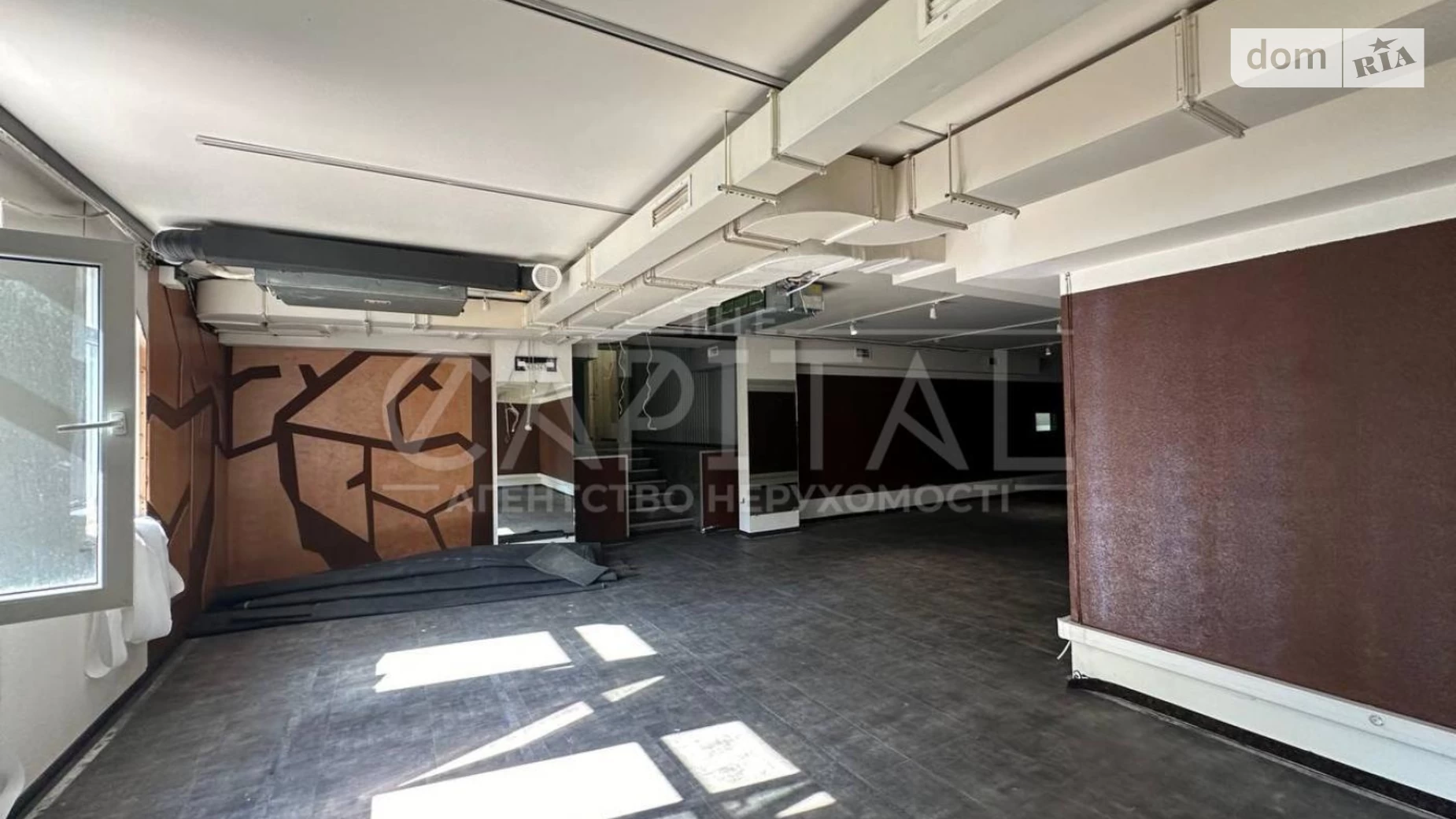 Сдается в аренду офис 207 кв. м в бизнес-центре, цена: 4000 $ - фото 2