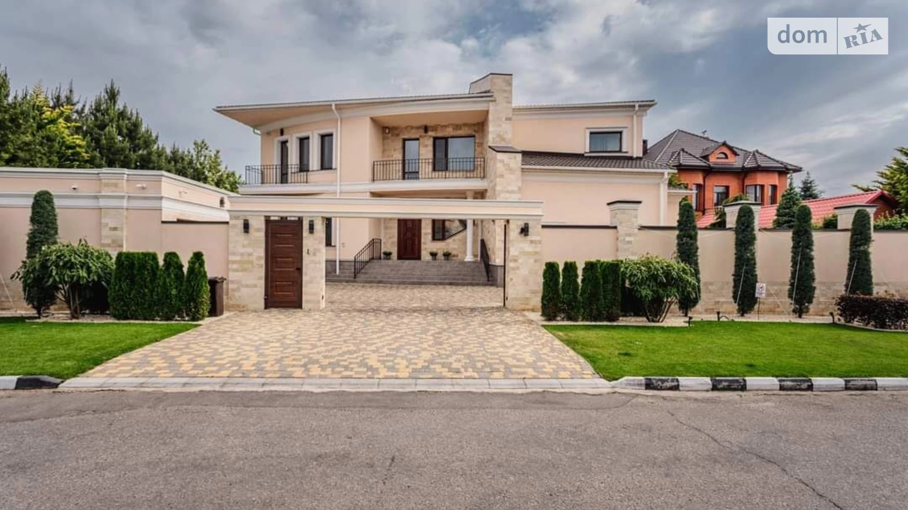 Продається будинок 2 поверховий 585 кв. м з садом, цена: 1250000 $ - фото 2
