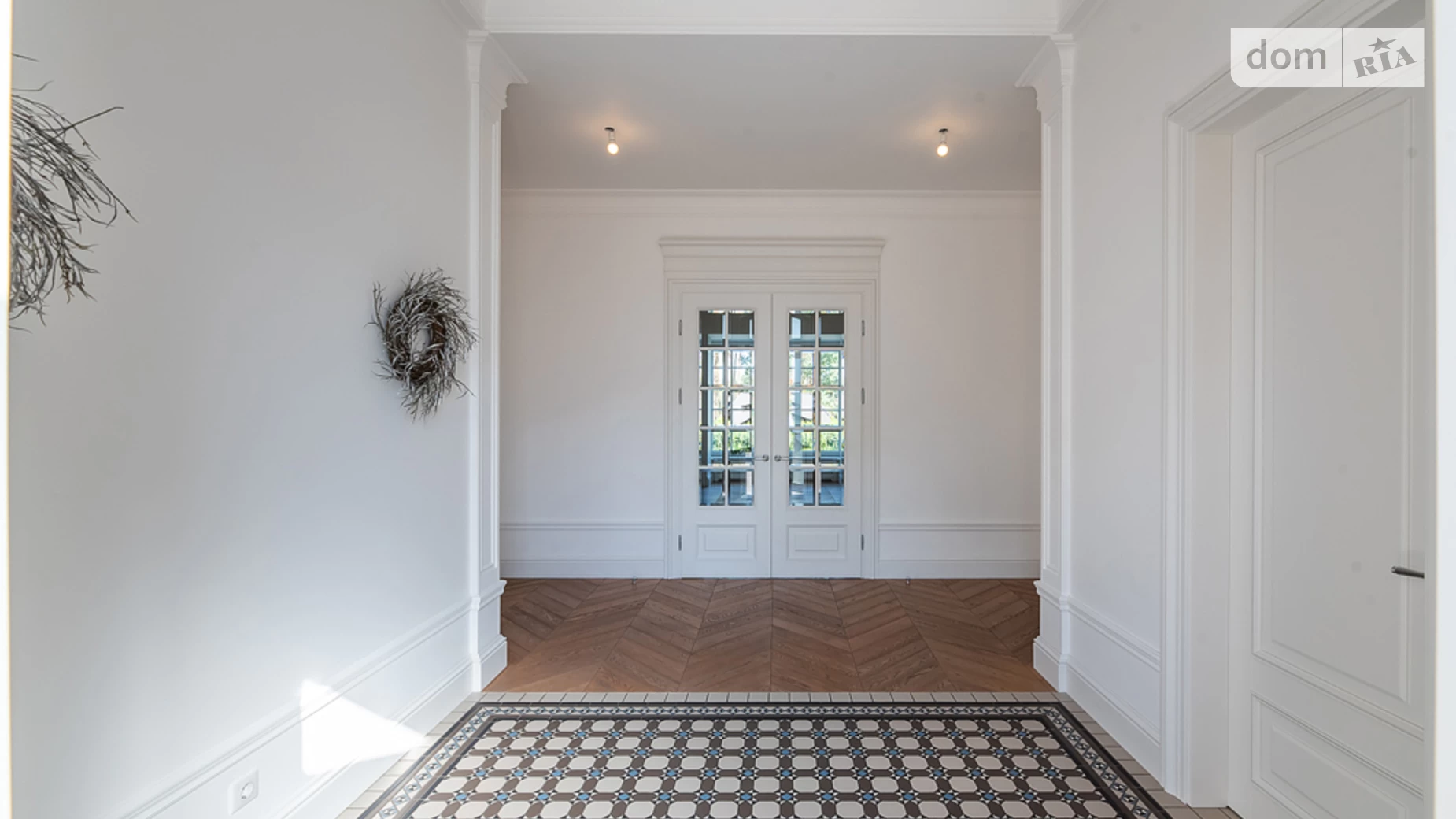 Продається частина будинку 216 кв. м з бесідкою, цена: 712800 € - фото 3