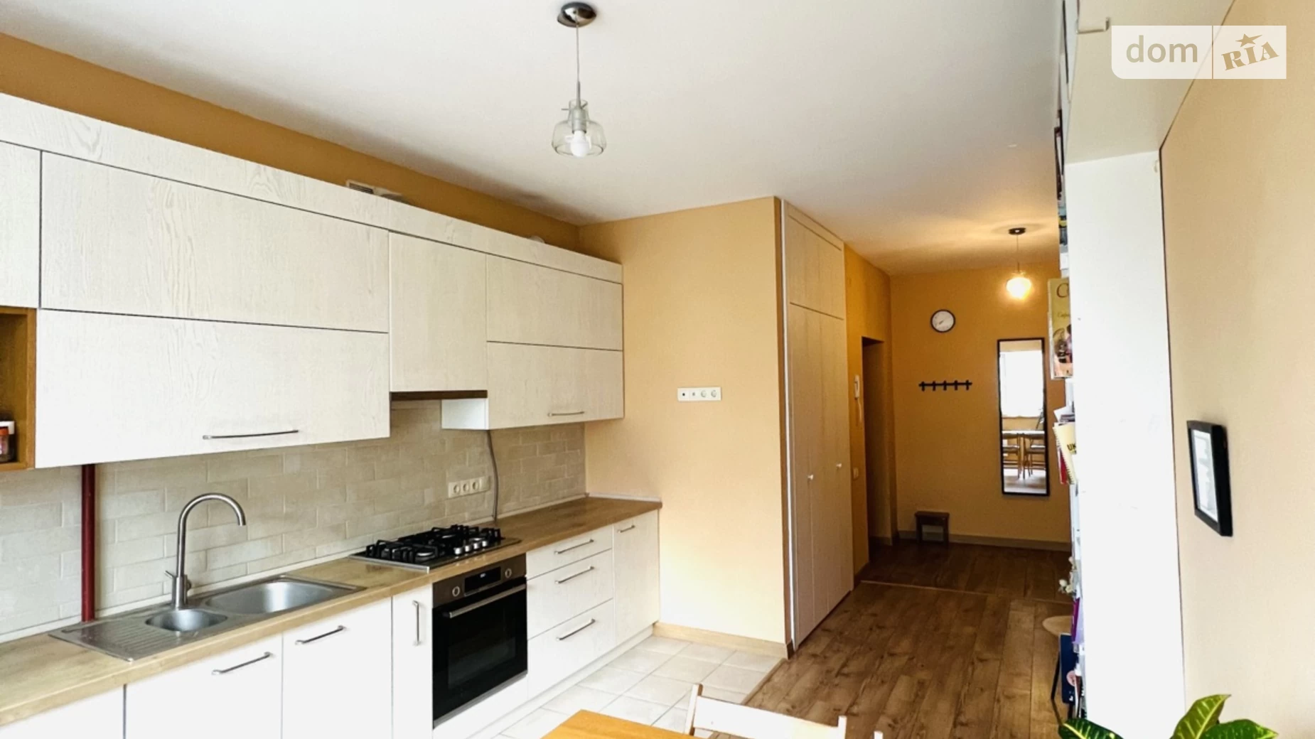 Продается 1-комнатная квартира 49.3 кв. м в Львове, ул. Шевченко Тараса, 17 - фото 2