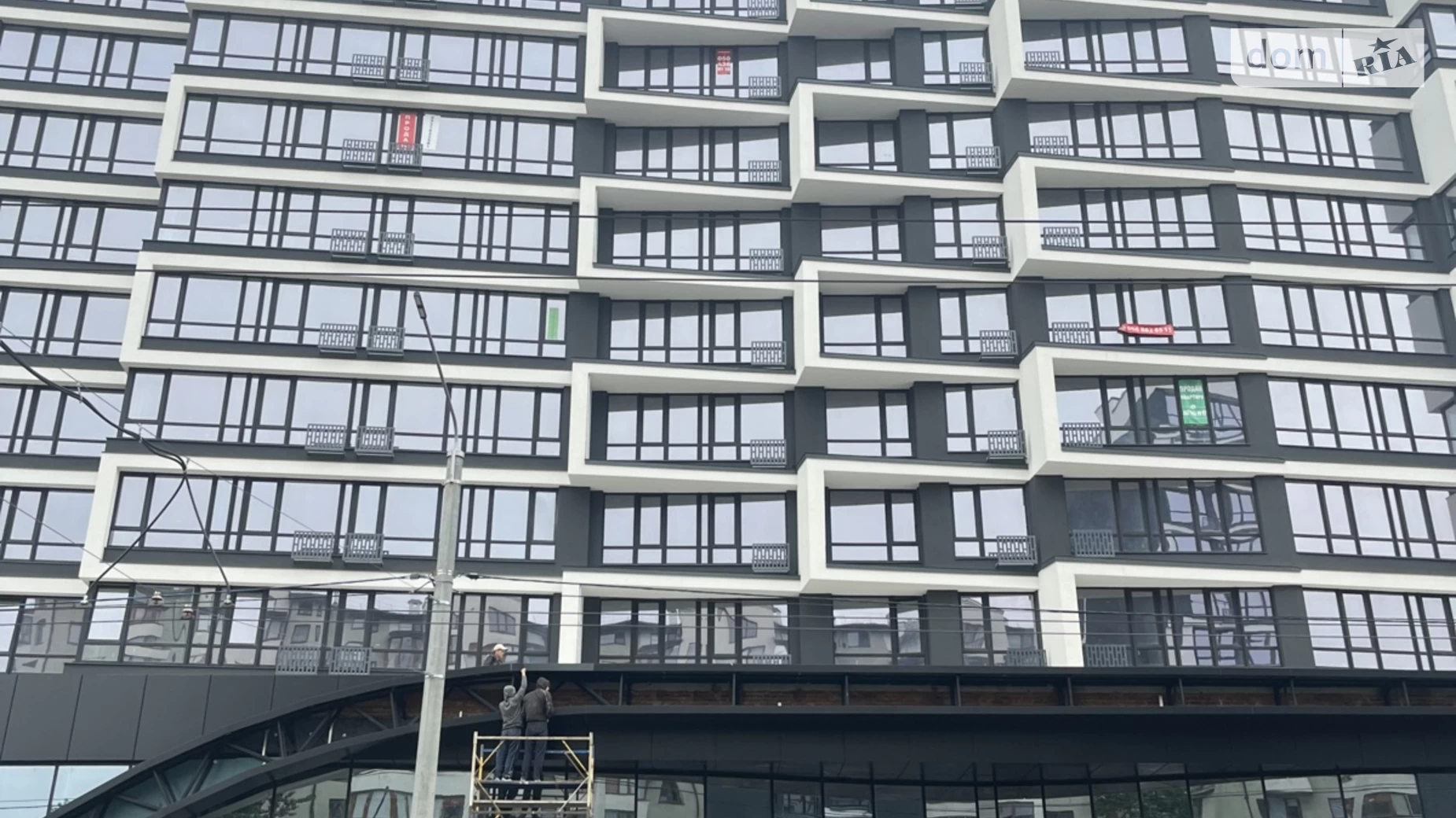 Продается 1-комнатная квартира 38 кв. м в Ивано-Франковске, цена: 40500 $ - фото 2