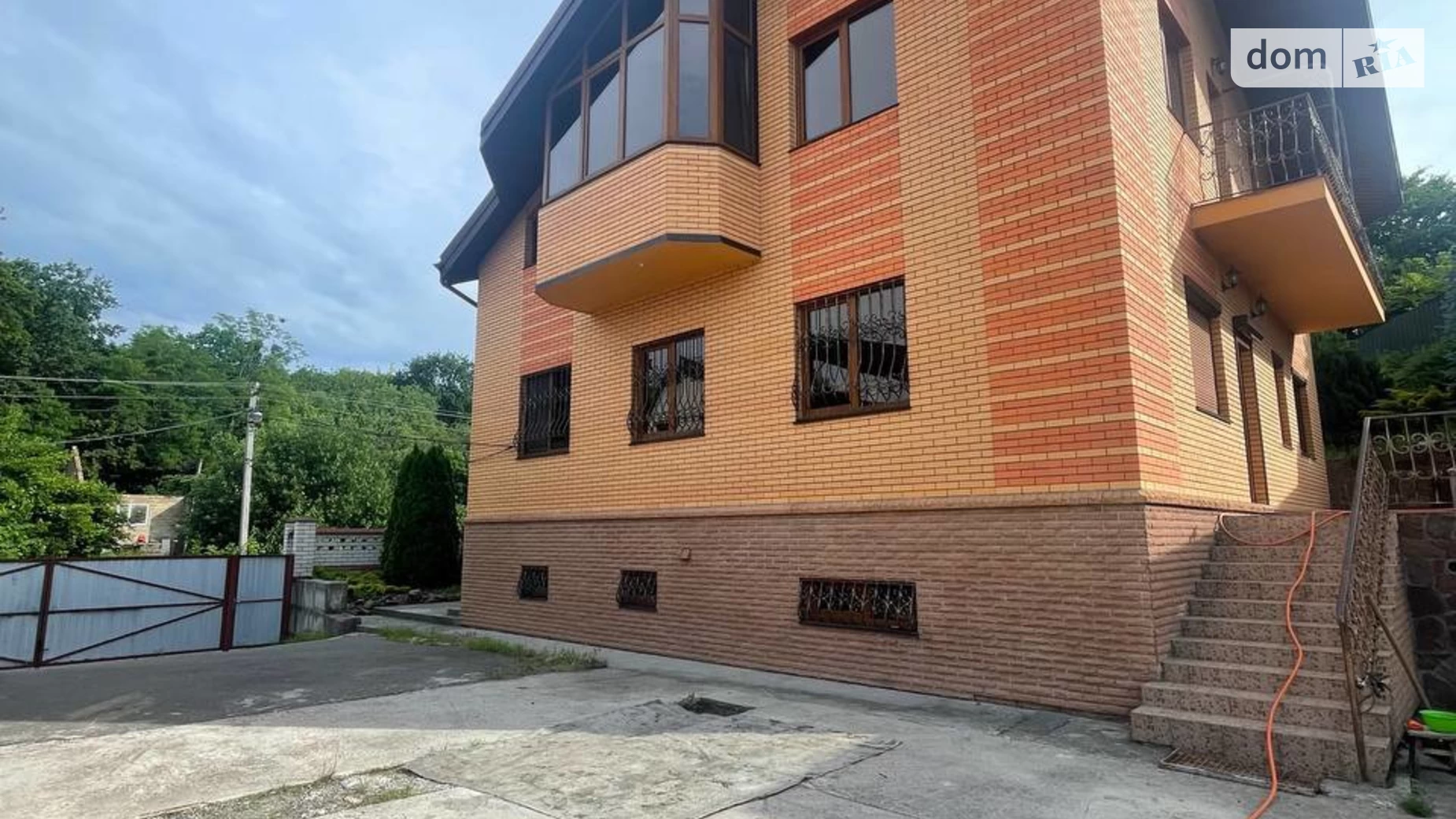 Продается дом на 3 этажа 417 кв. м с беседкой, цена: 600000 $ - фото 2