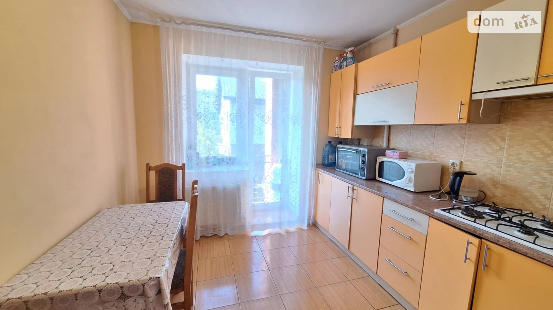 2-комнатная квартира 68 кв. м в Тернополе, ул. Чумацкая - фото 3