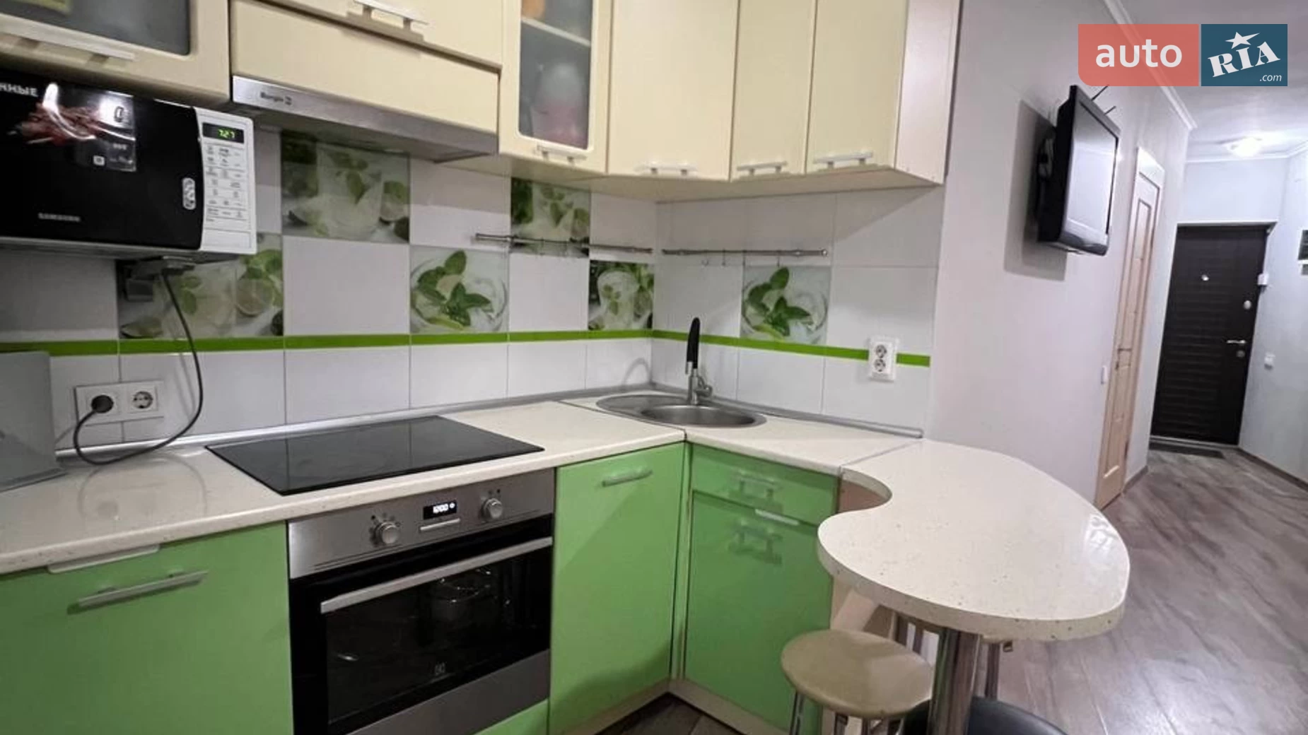 Продается 1-комнатная квартира 47.7 кв. м в Ровно, ул. Драгоманова - фото 2