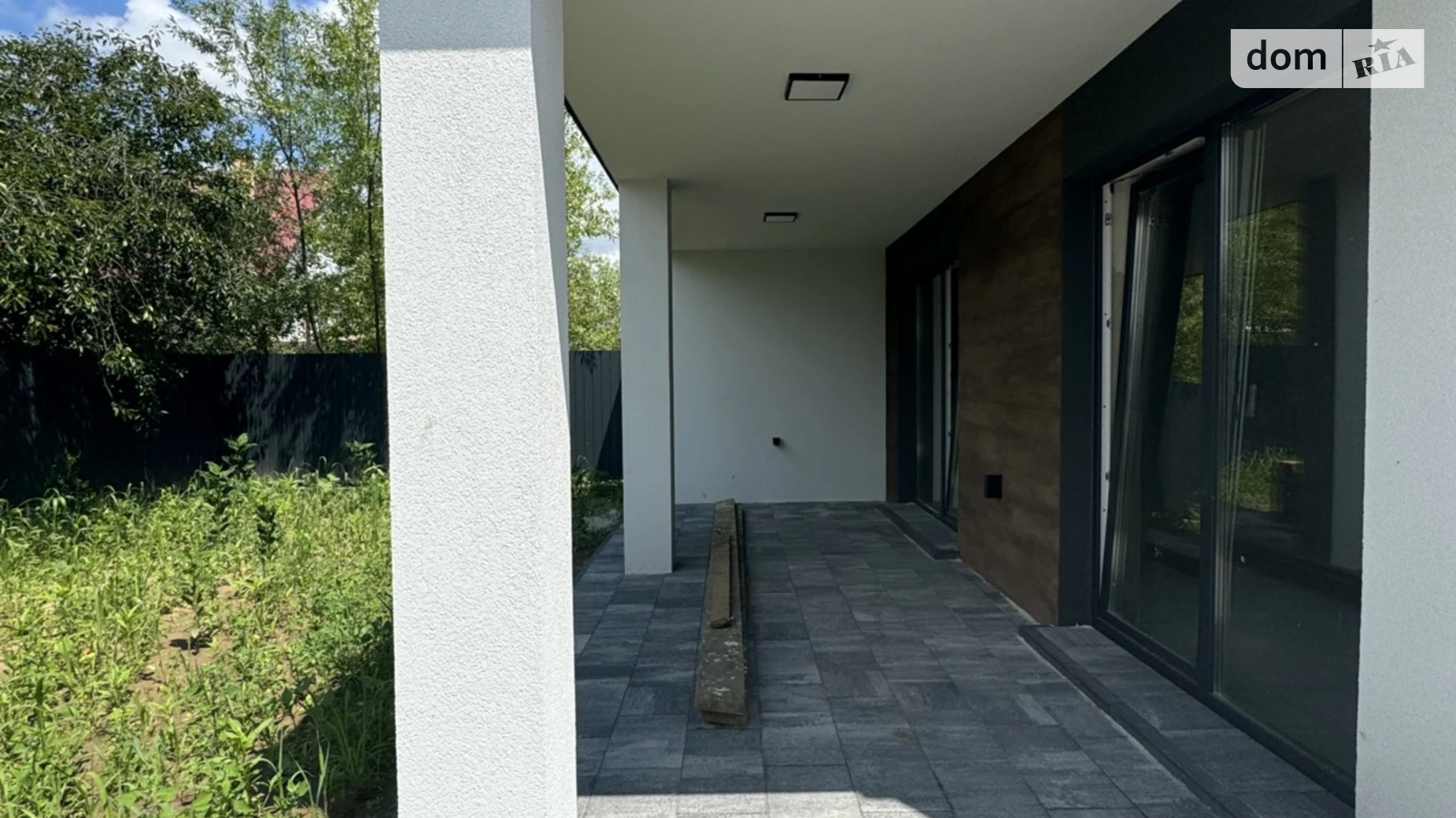 Продается одноэтажный дом 131 кв. м с гаражом, цена: 127000 $ - фото 2