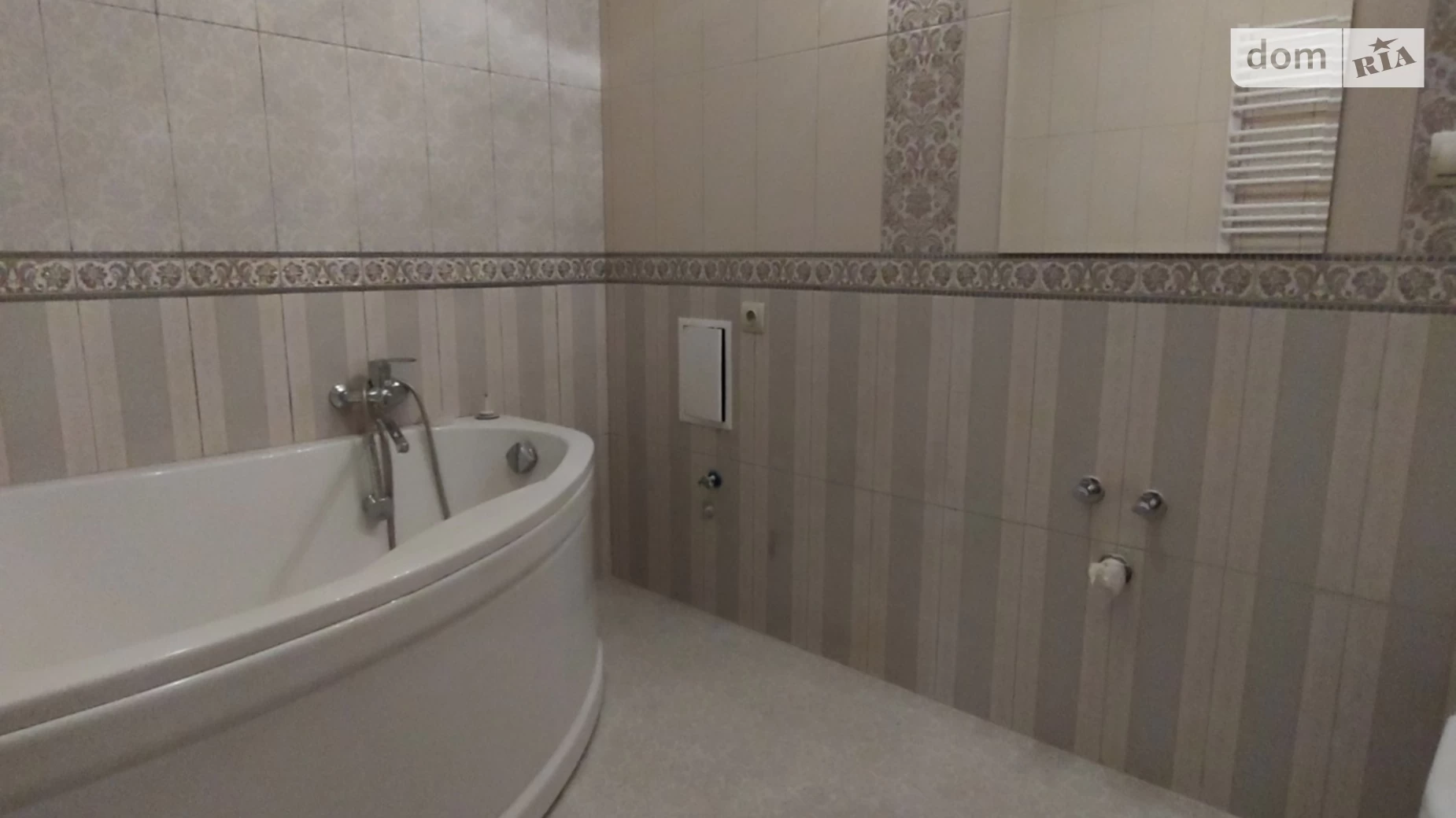 Продается 3-комнатная квартира 83.2 кв. м в Ивано-Франковске, цена: 87000 $ - фото 2