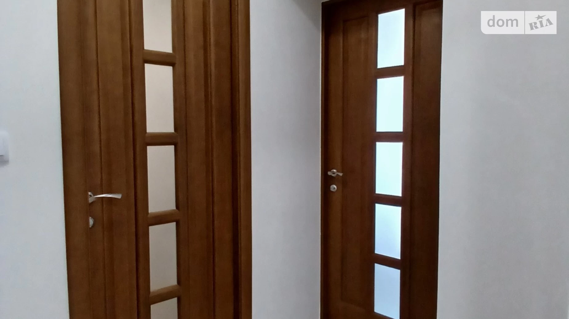 Продается 1-комнатная квартира 53 кв. м в Ужгороде, цена: 67999 $ - фото 4