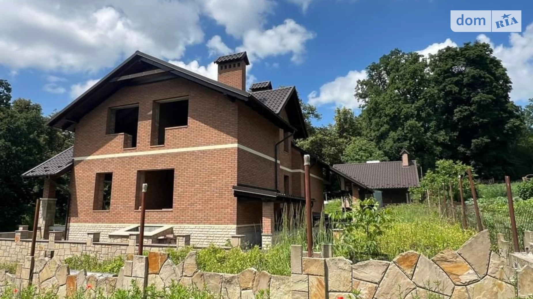 Продается дом на 2 этажа 270 кв. м с бассейном, цена: 233000 $ - фото 2