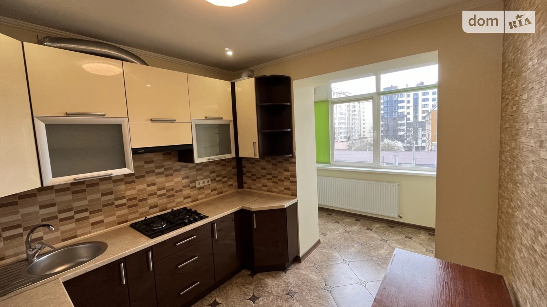 Продается 2-комнатная квартира 57 кв. м в Ивано-Франковске, ул. Пасечная, 2А - фото 4