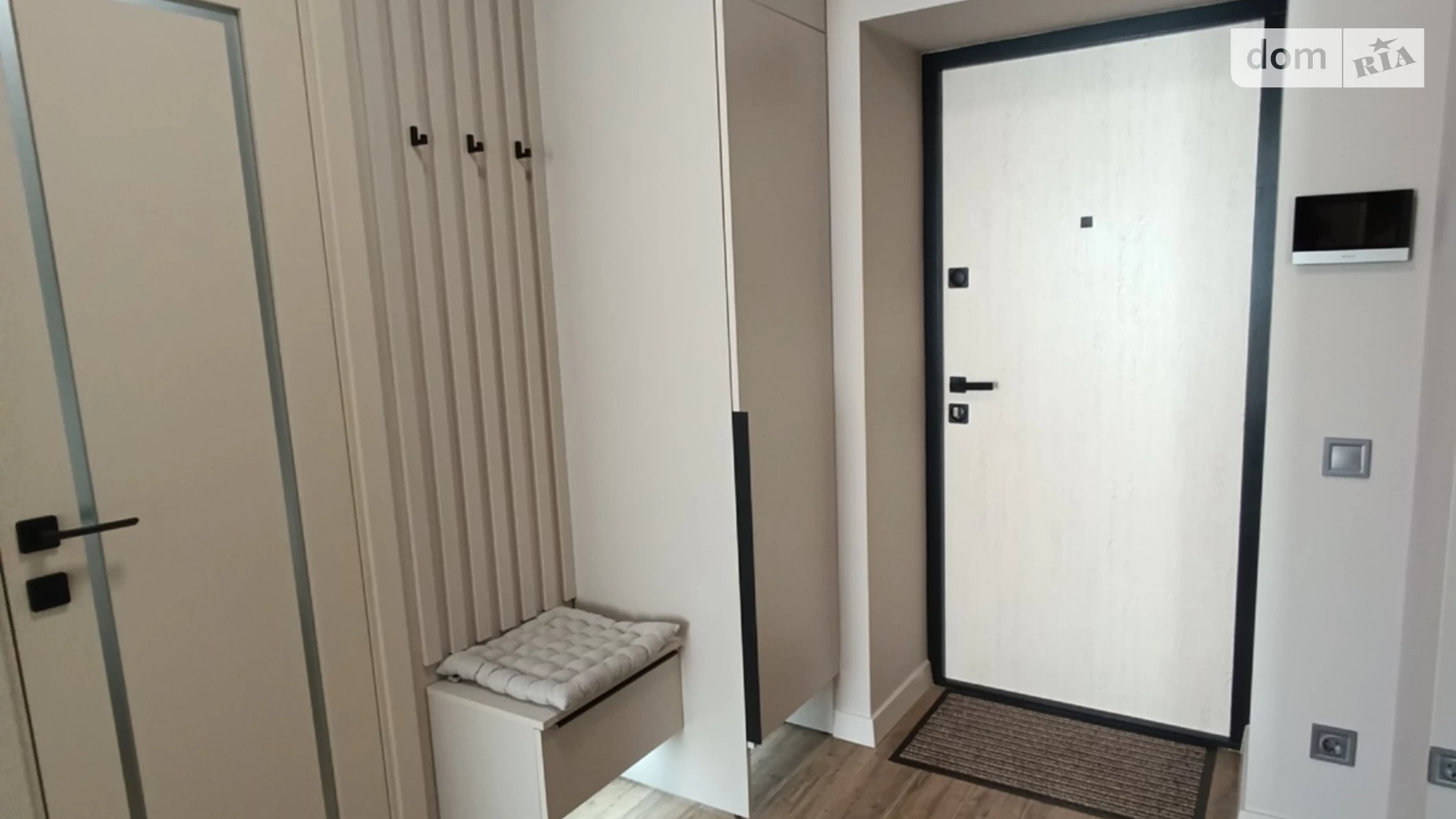 Продается 1-комнатная квартира 42 кв. м в Ивано-Франковске, цена: 69900 $ - фото 3