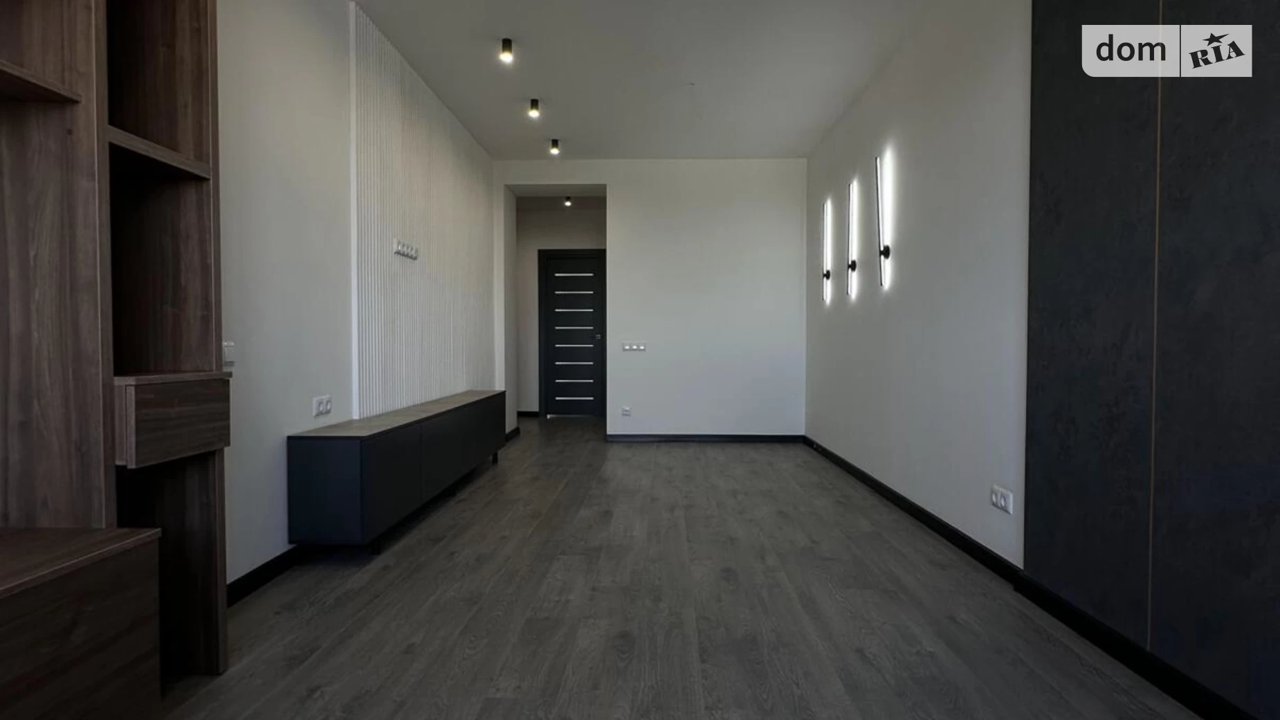 Продается 2-комнатная квартира 64 кв. м в Ивано-Франковске, цена: 79500 $ - фото 2