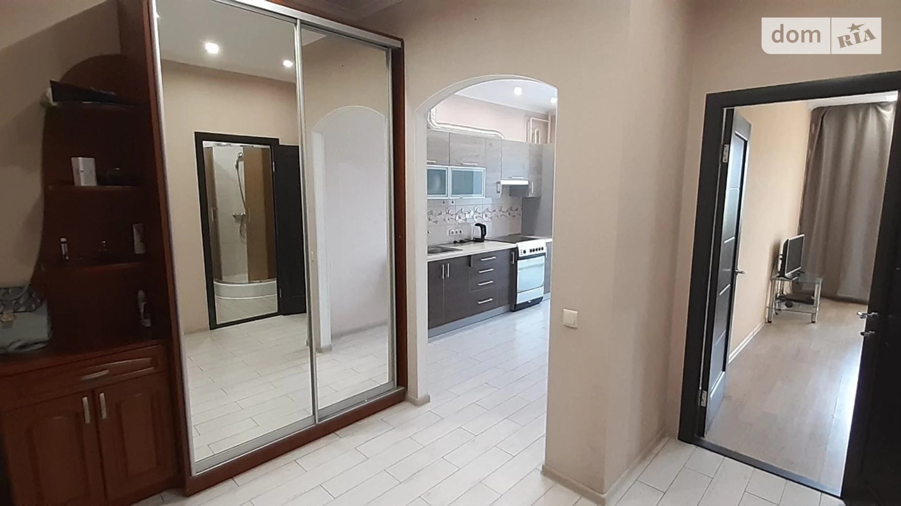 Продается 1-комнатная квартира 52.7 кв. м в Хмельницком, ул. Заречанская, 11К - фото 2