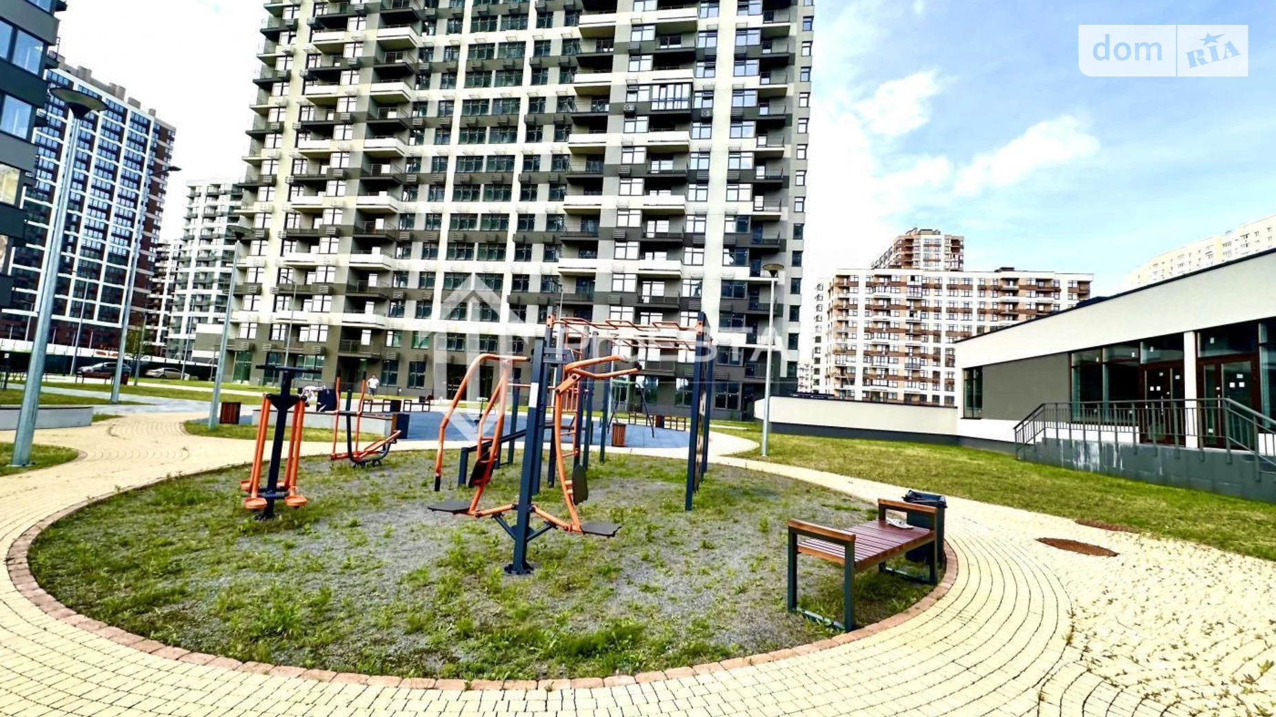 Продається 3-кімнатна квартира 96 кв. м у Києві, вул. Олександра Олеся, 5 - фото 2