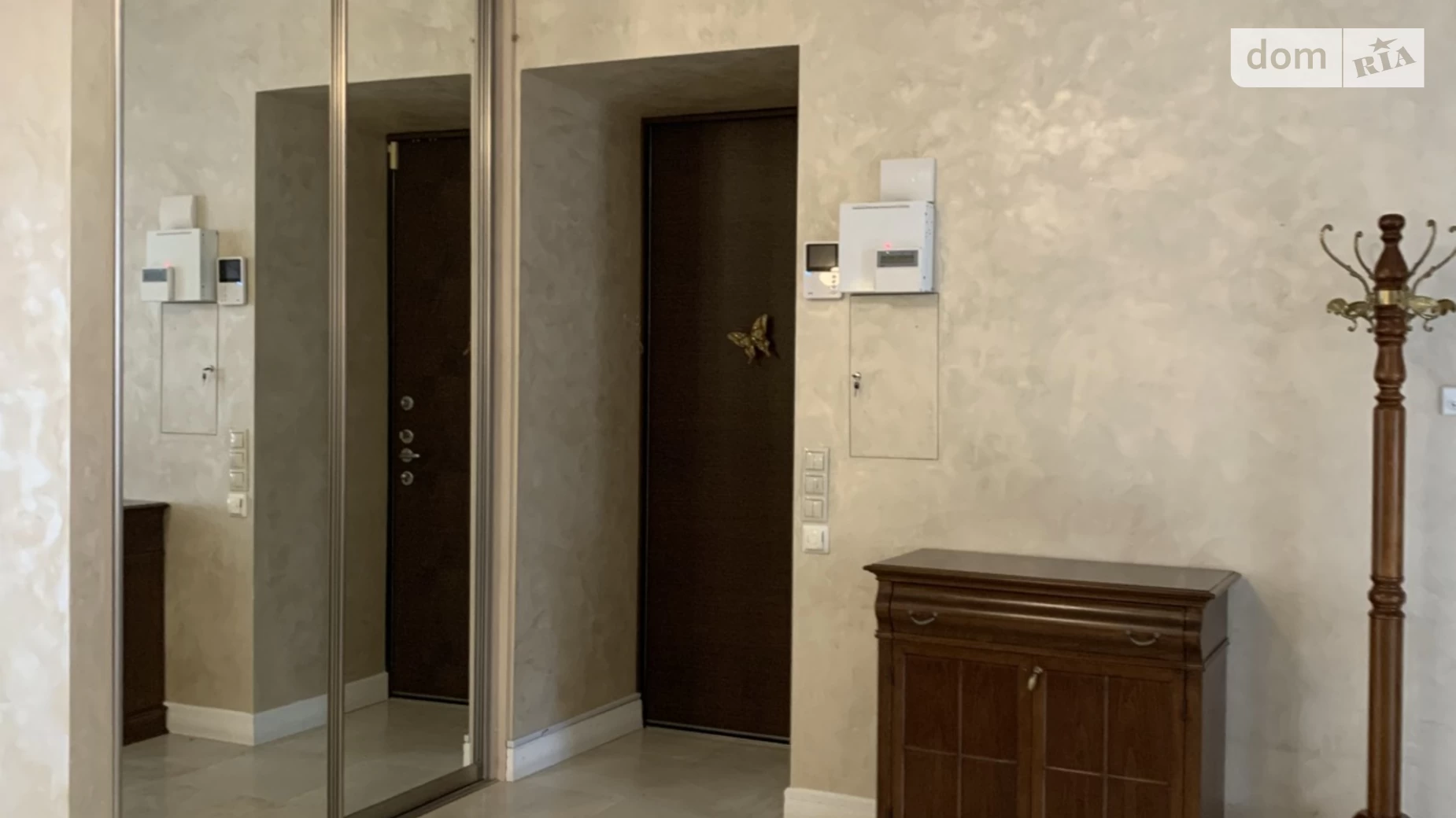 Сдается в аренду 3-комнатная квартира 341.5 кв. м в Киеве, ул. Круглоуниверситетская, 3-5 - фото 2