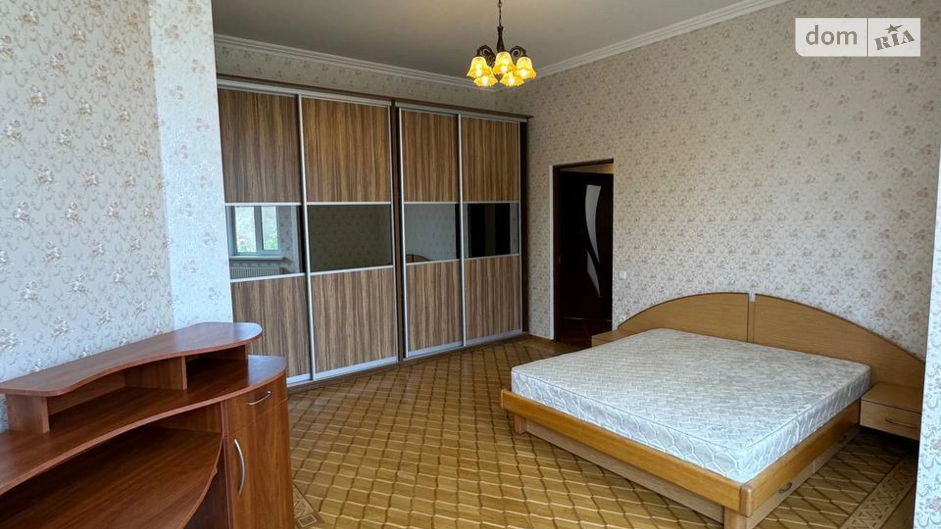Продается дом на 2 этажа 231.6 кв. м с баней/сауной, цена: 159999 $ - фото 2