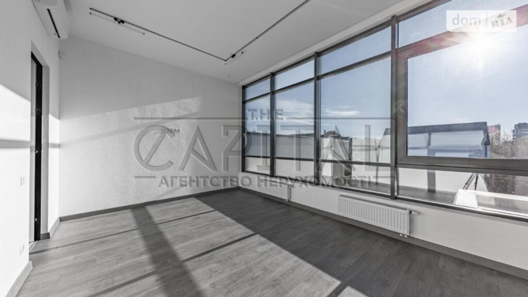 Продается дом на 2 этажа 280 кв. м с гаражом, цена: 595000 $ - фото 4