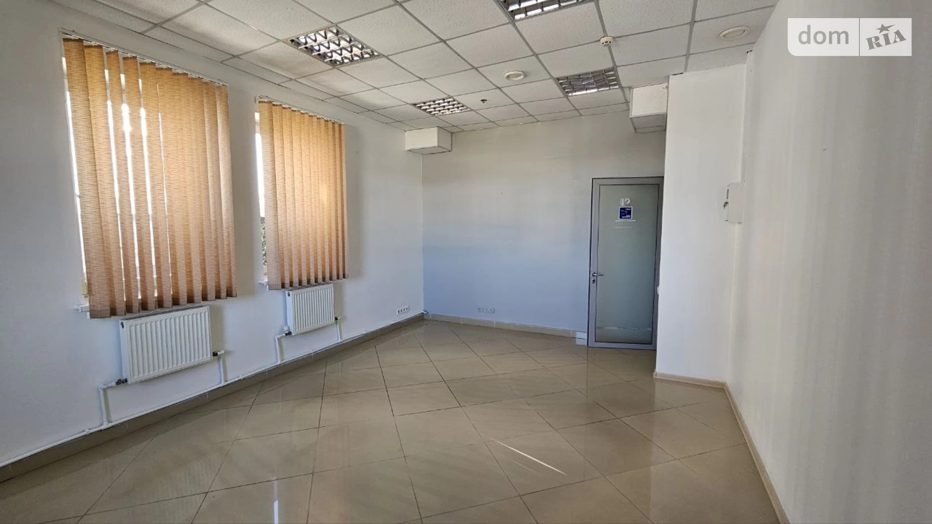 Сдается в аренду офис 26 кв. м в бизнес-центре, цена: 7800 грн - фото 3
