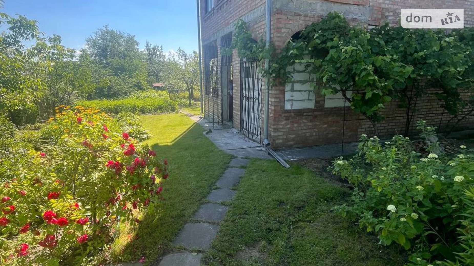 Продается дом на 3 этажа 110 кв. м с гаражом, цена: 60000 $ - фото 2
