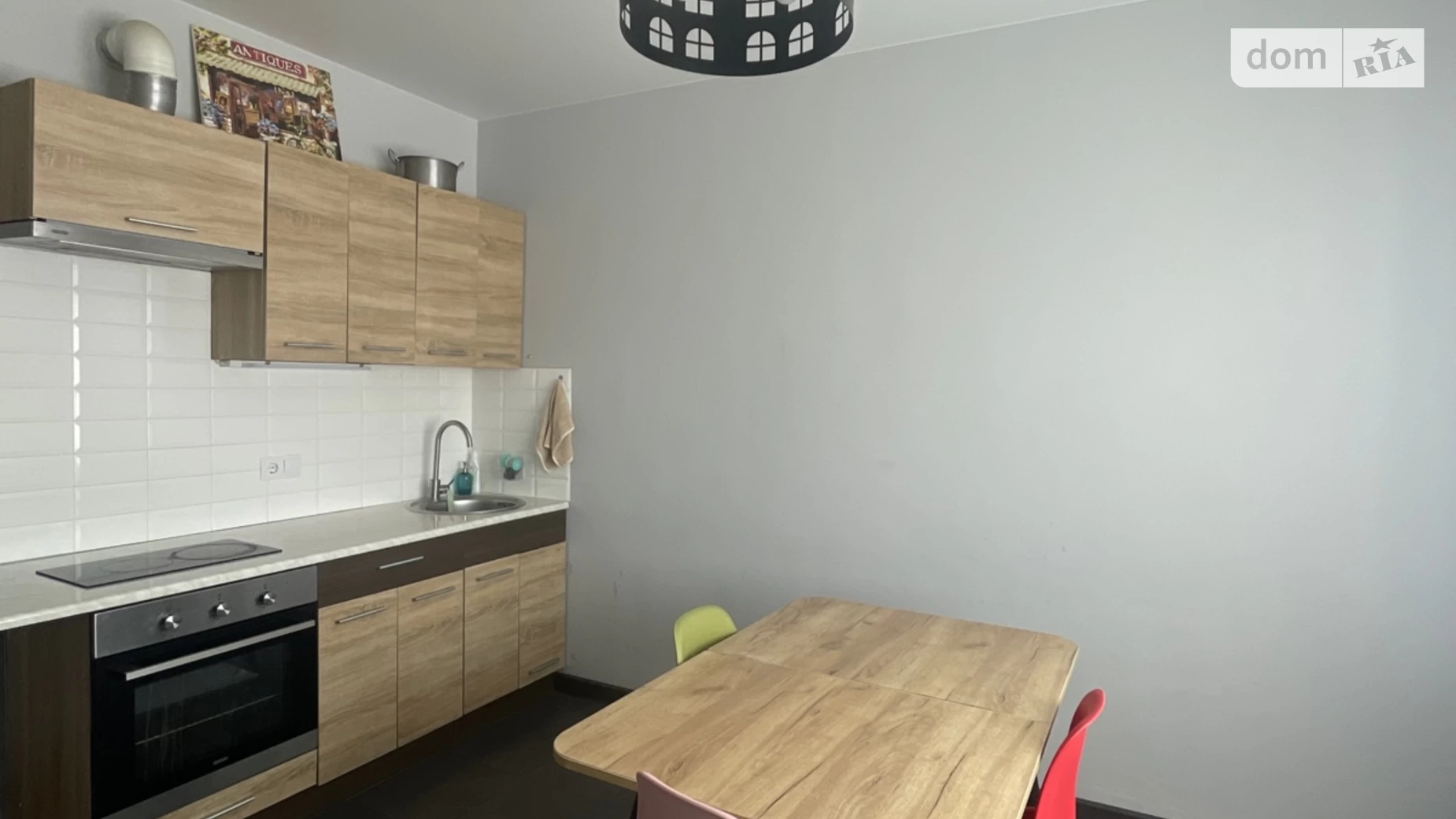 Продається 1-кімнатна квартира 42 кв. м у Одесі, вул. Перлинна, 7 - фото 2