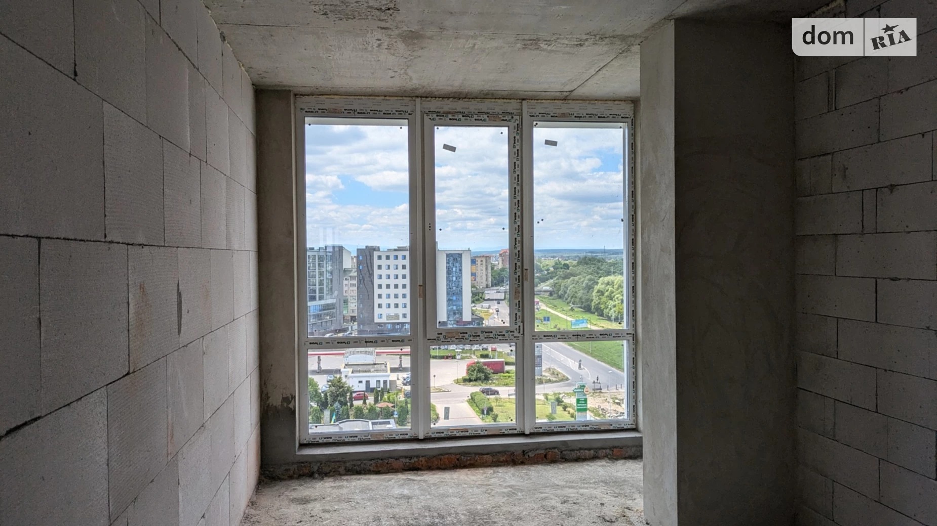 Продается 2-комнатная квартира 60.8 кв. м в Ивано-Франковске, цена: 46800 $ - фото 2