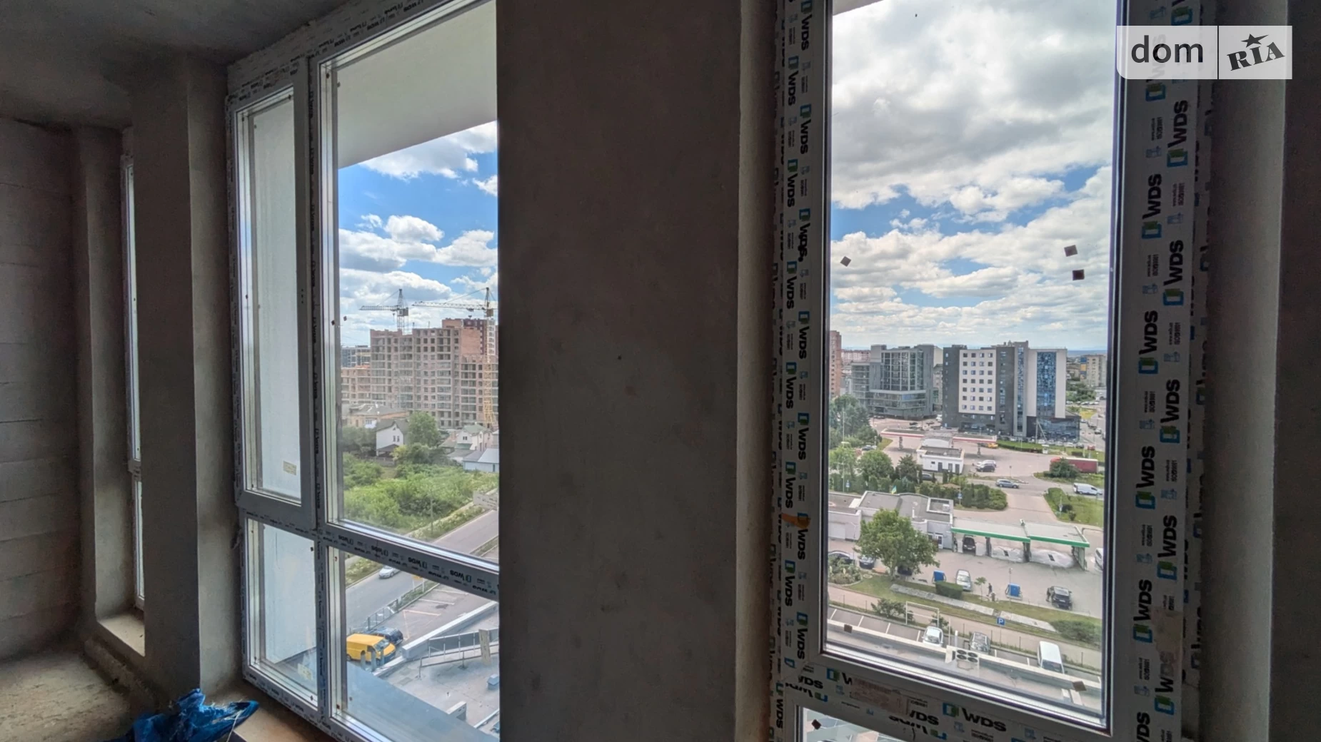 Продается 2-комнатная квартира 55.9 кв. м в Ивано-Франковске, ул. Надречная - фото 3
