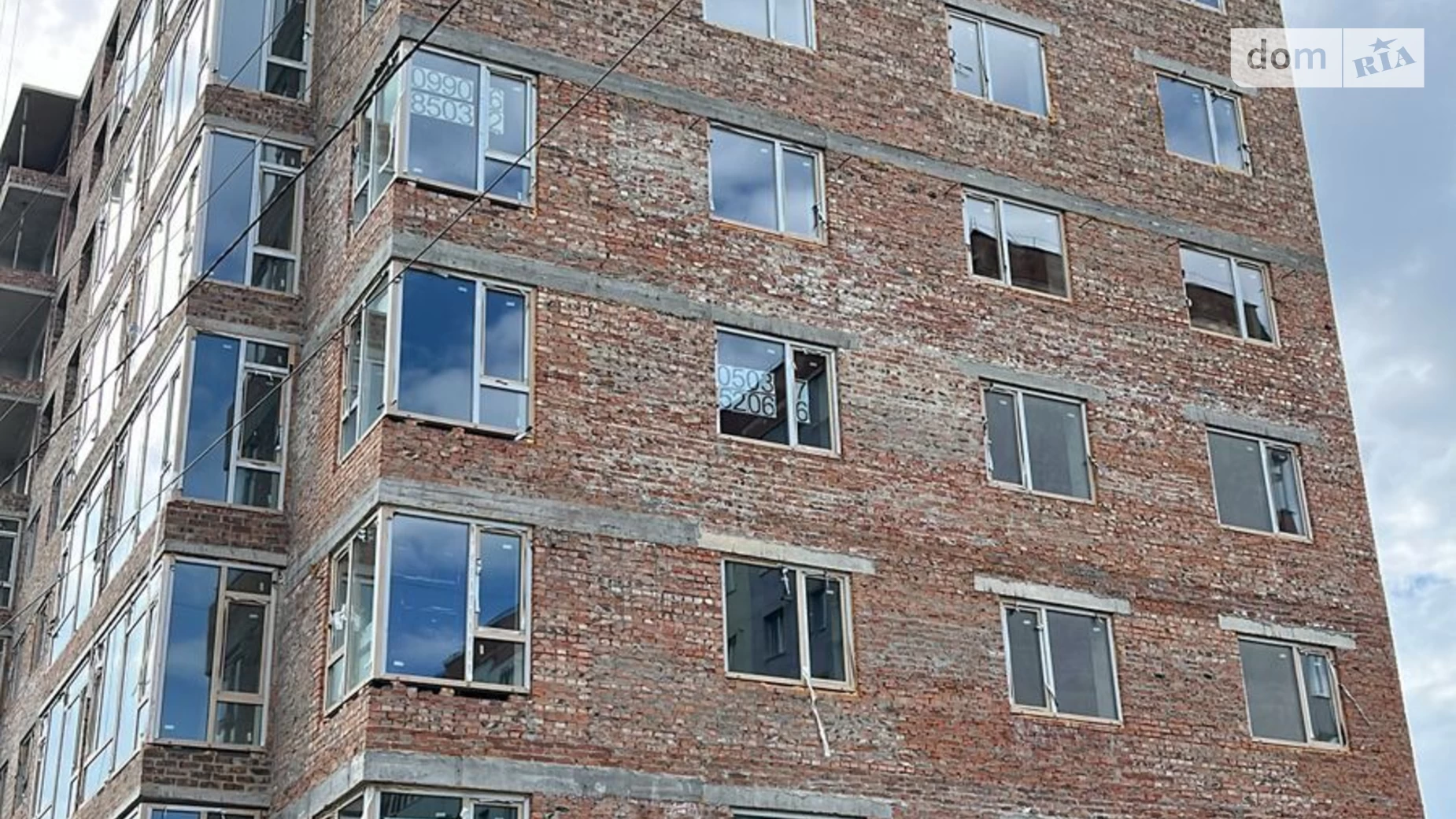 Продается 1-комнатная квартира 36.9 кв. м в Ивано-Франковске, ул. Мира, 100 - фото 3