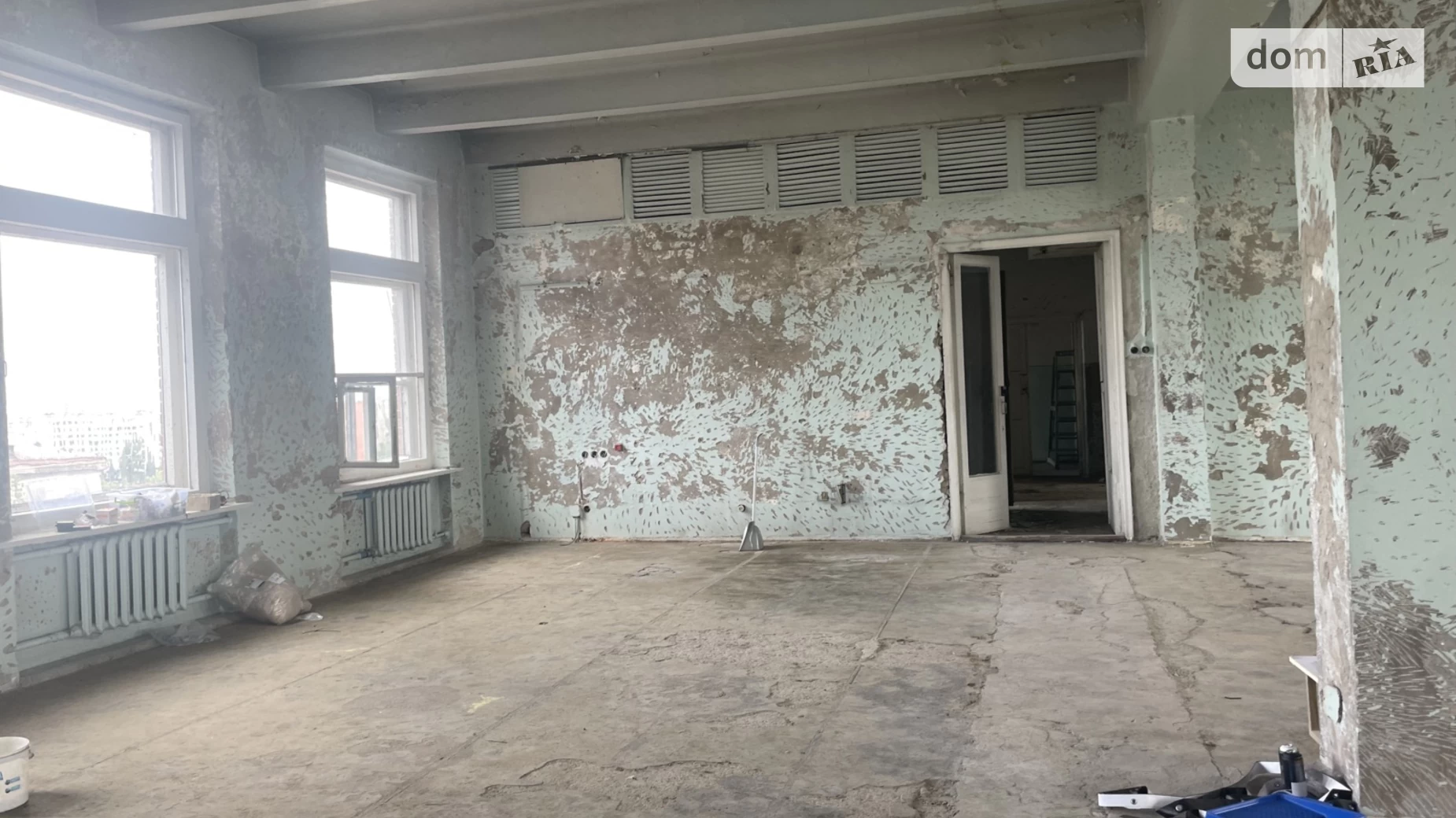 Сдается в аренду офис 593.4 кв. м в бизнес-центре, цена: 61784 грн - фото 4