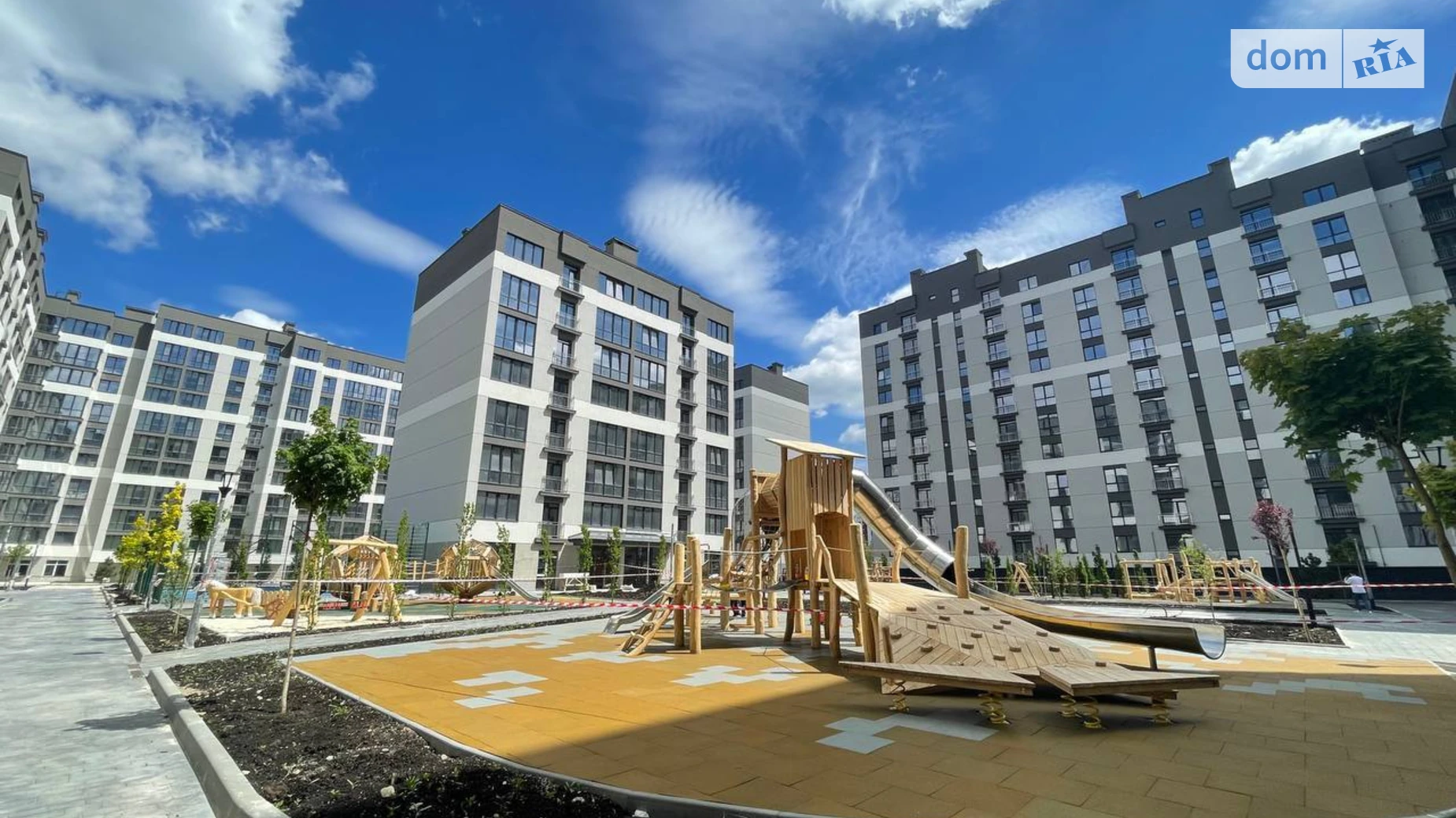 Продается 1-комнатная квартира 41.7 кв. м в Ивано-Франковске, ул. Виноградная, 175А - фото 3