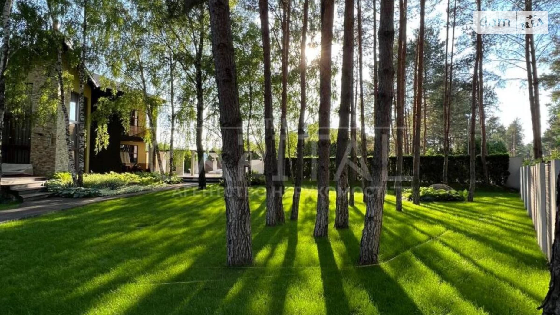 Сдается в аренду дом на 2 этажа 750 кв. м с террасой, цена: 8000 $ - фото 2