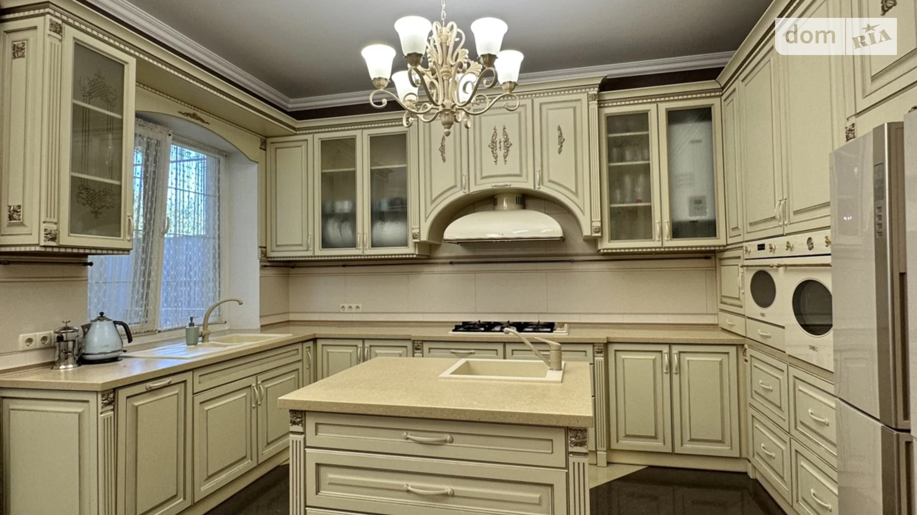 Продается дом на 2 этажа 370 кв. м с верандой, цена: 385000 $ - фото 4