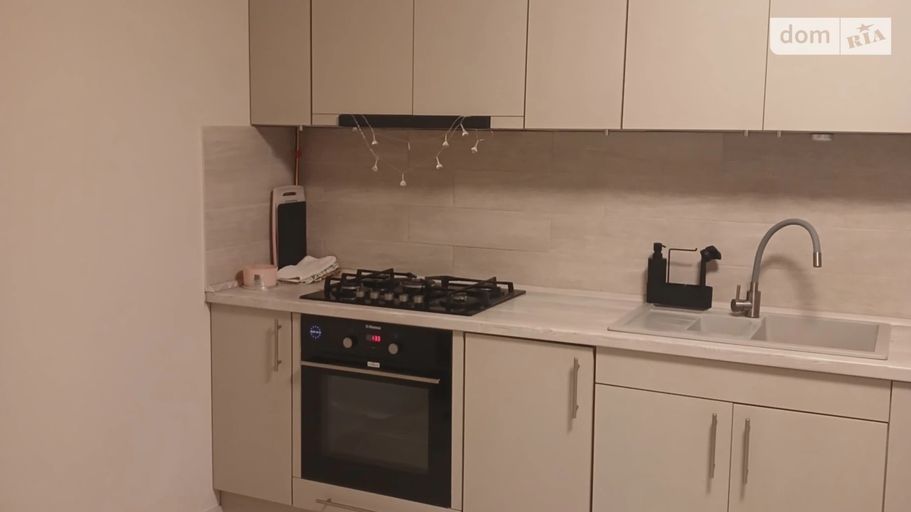Продается дом на 2 этажа 240 кв. м с беседкой, цена: 135000 $ - фото 2