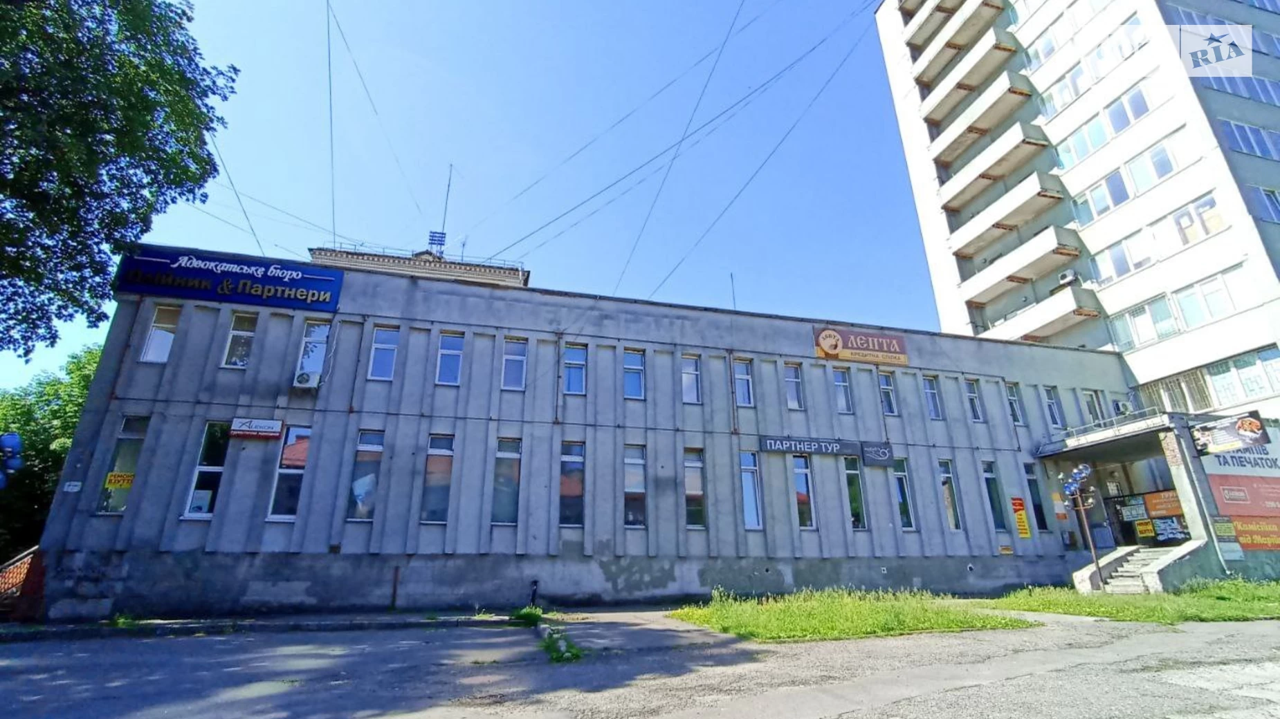 Продається об'єкт сфери послуг 1870 кв. м в 3-поверховій будівлі, цена: 1683000 $ - фото 2