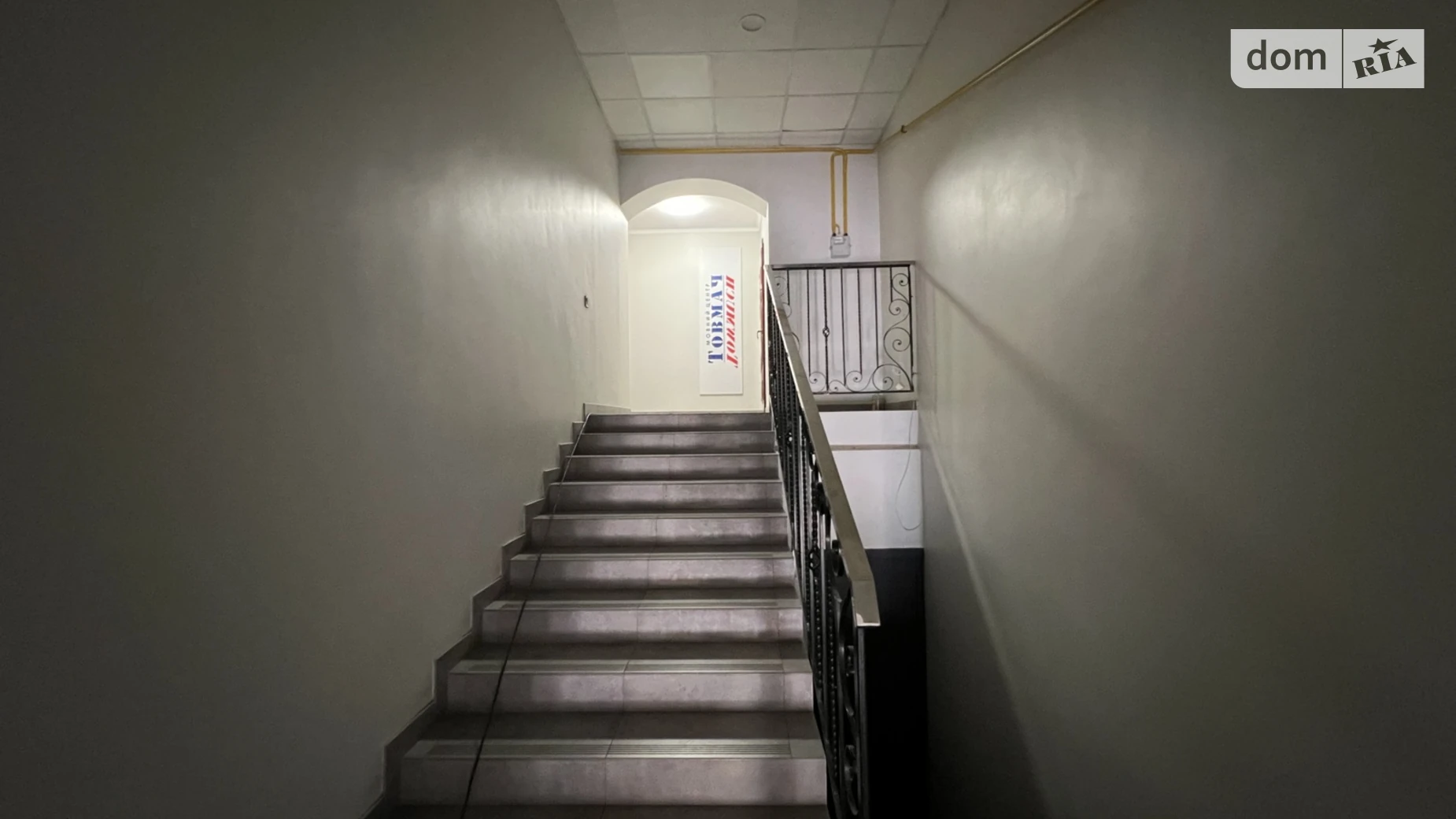Продается офис 218 кв. м в бизнес-центре, цена: 180000 $ - фото 3