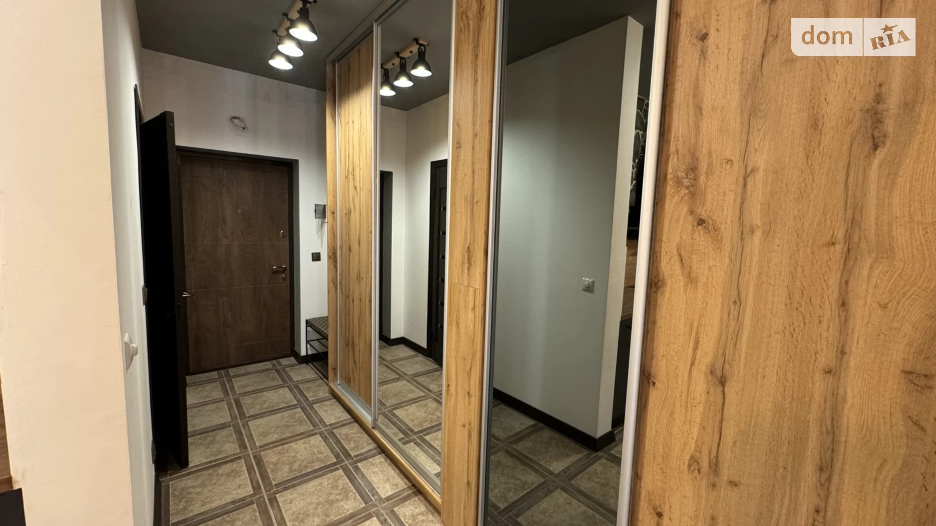 Продается 1-комнатная квартира 38 кв. м в Ужгороде, ул. Габора Дойко, 10 - фото 5