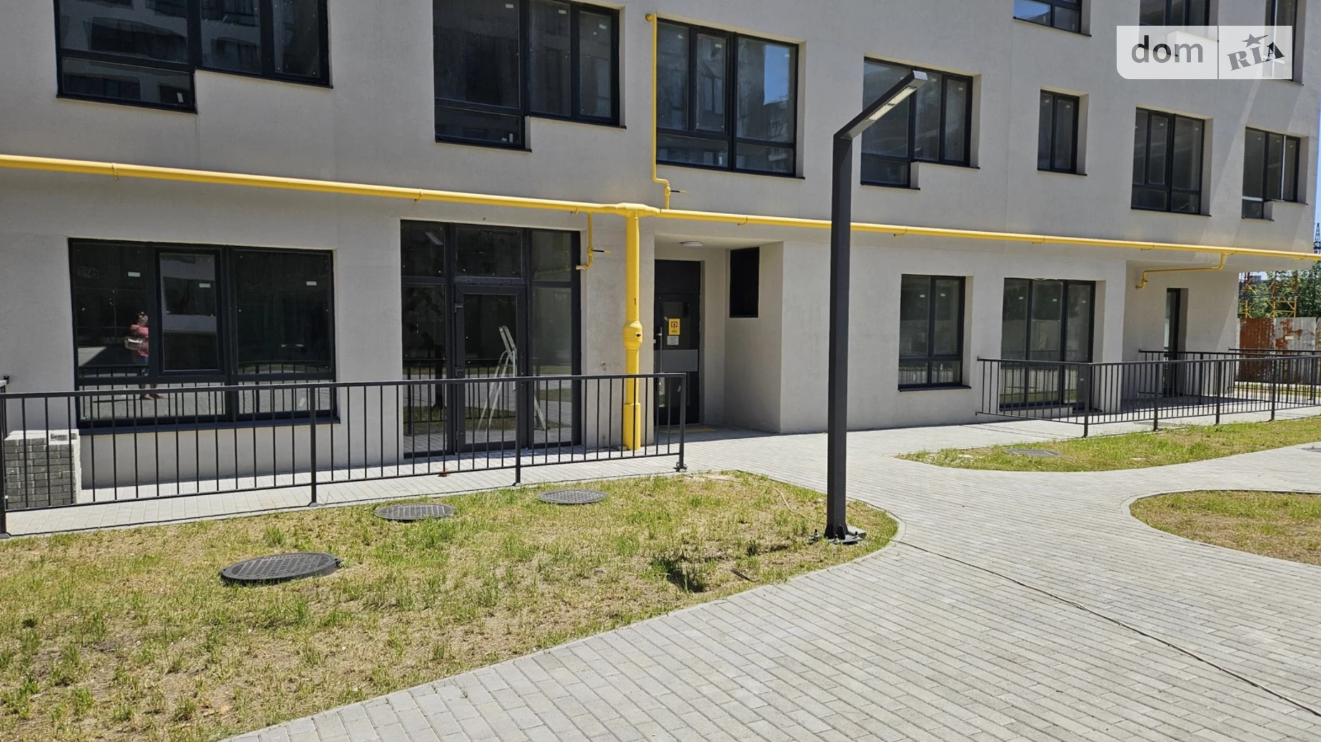 Здається в оренду офіс 51 кв. м в бізнес-центрі, цена: 600 $ - фото 2