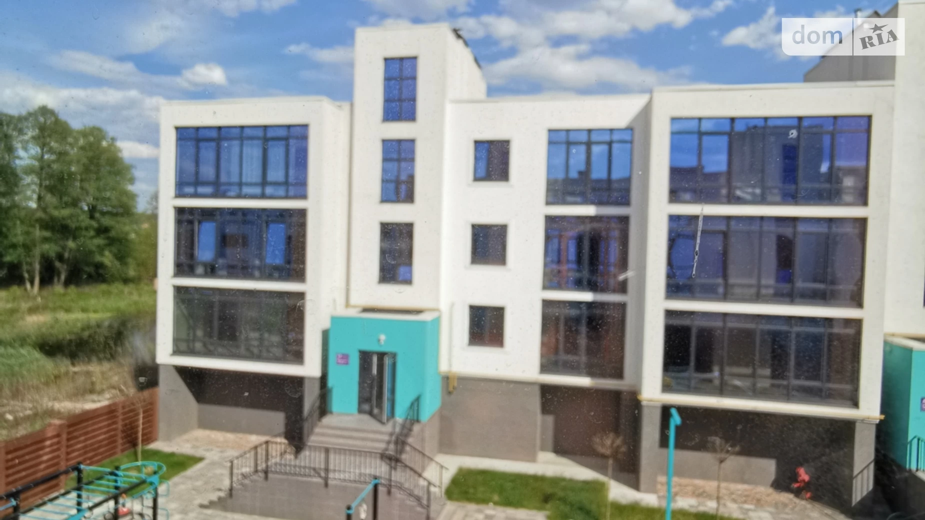 Продается 2-комнатная квартира 70.4 кв. м в Ирпене, ул. Уютная, 14 - фото 2