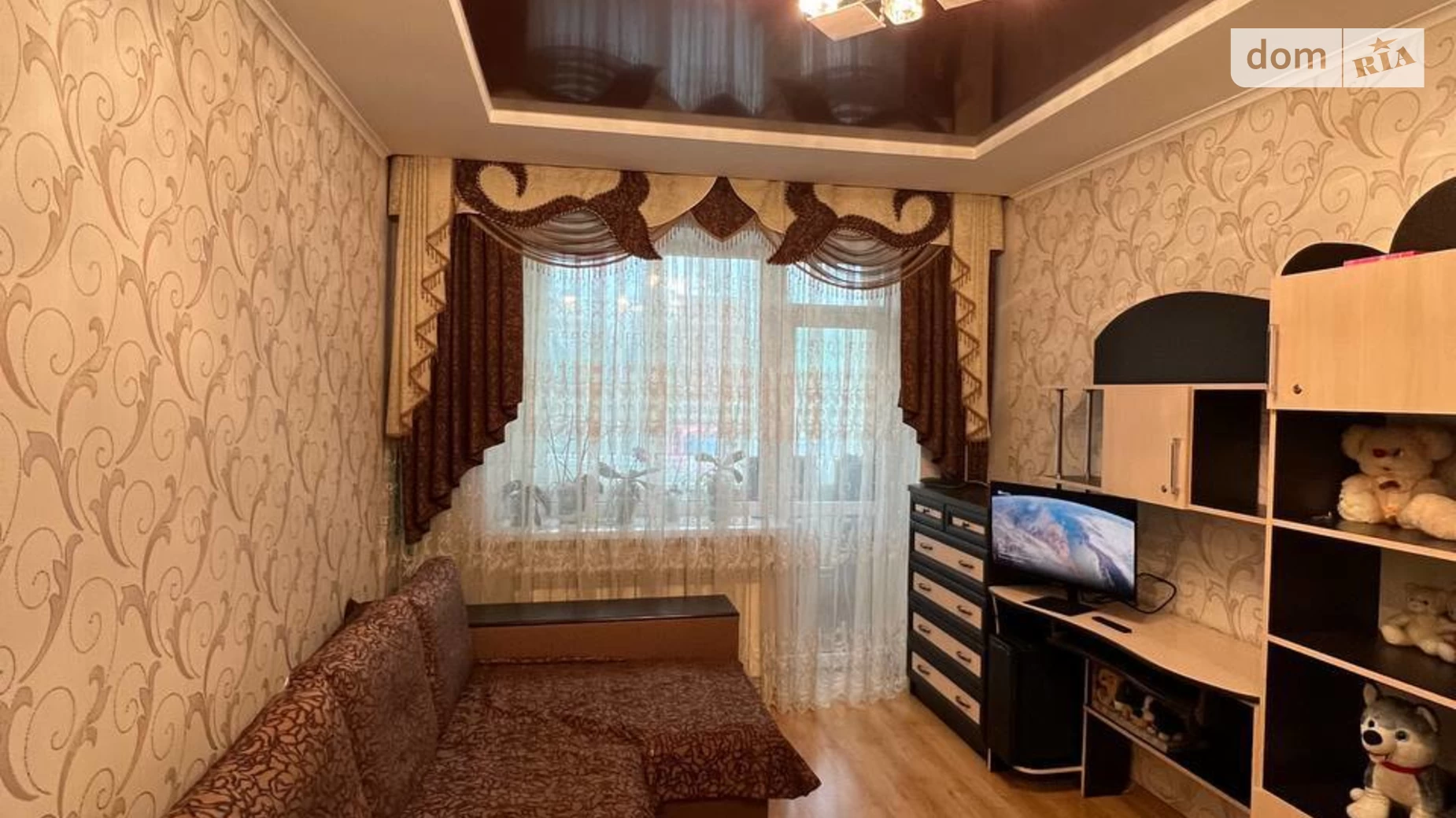 Продается 1-комнатная квартира 38 кв. м в Ивано-Франковске, вул. Федорченко, 1 - фото 3