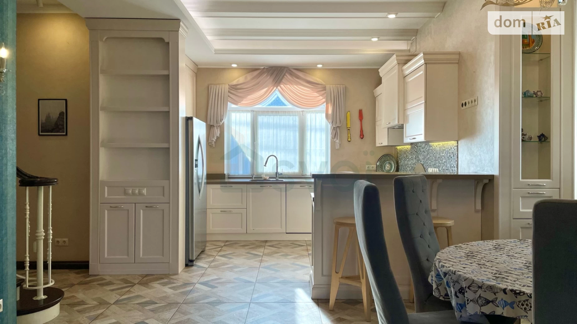 Продается дом на 2 этажа 230.9 кв. м с участком, цена: 345000 $ - фото 3
