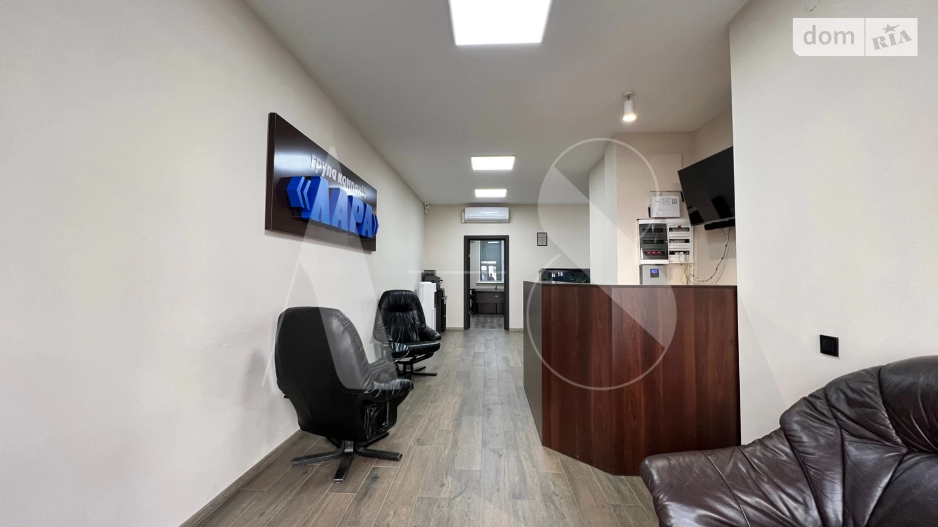 Здається в оренду офіс 150 кв. м в бізнес-центрі, цена: 1950 $ - фото 4