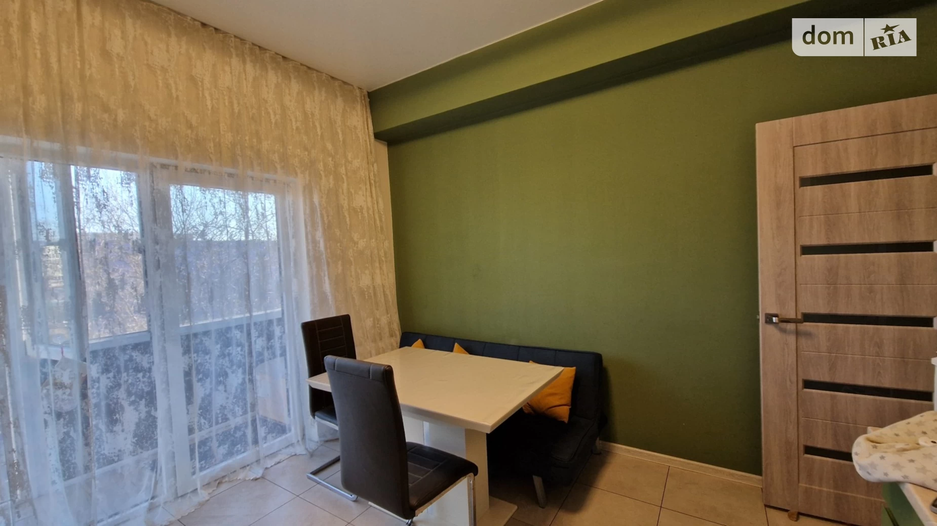 Продается 2-комнатная квартира 63.8 кв. м в Ужгороде, ул. Бабьяка, 13В - фото 4