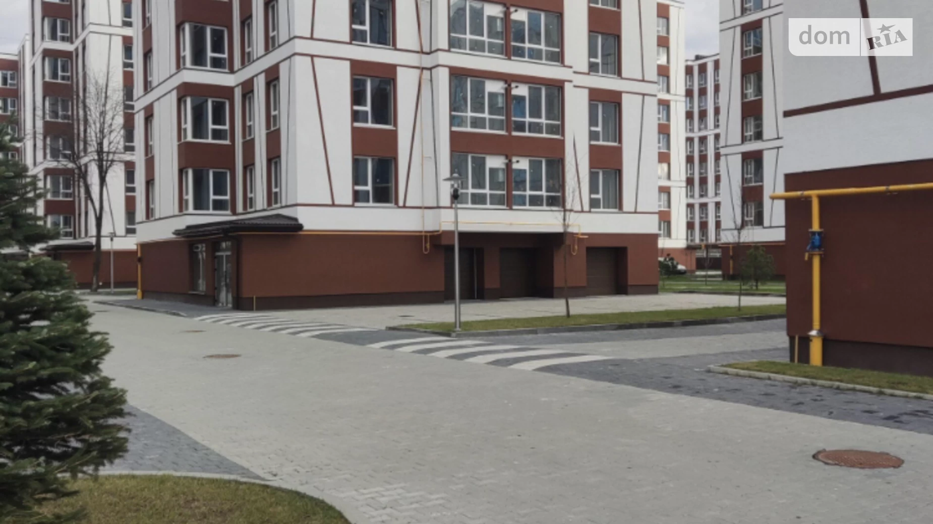 Продается 2-комнатная квартира 51 кв. м в Ивано-Франковске, ул. Отца Блавацкого, 18 - фото 2