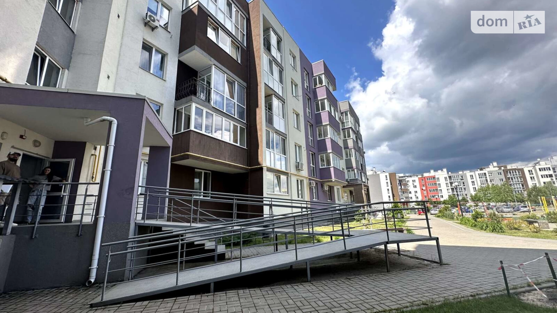 Продается 2-комнатная квартира 61.4 кв. м в Буче, ул. Бориса Гмыри, 11/6 - фото 2