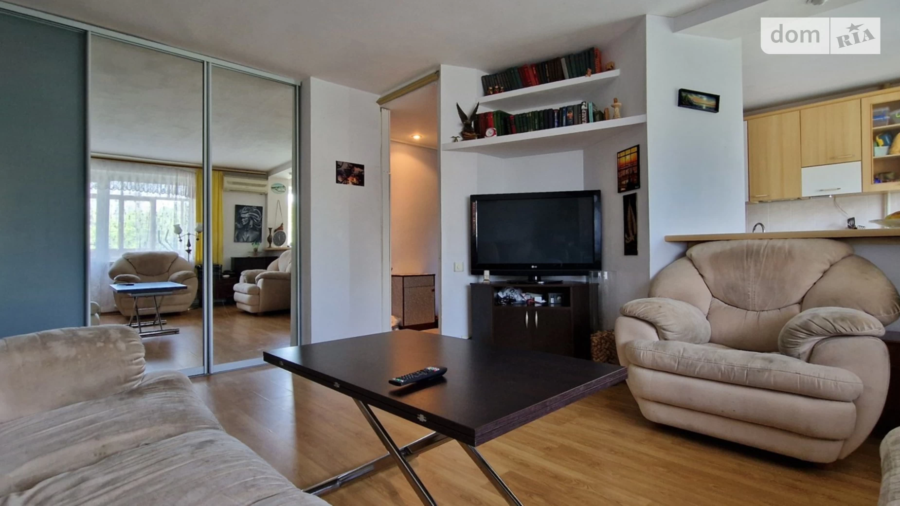 Продается 3-комнатная квартира 66 кв. м в Полтаве, Независимости майд., 1А - фото 2